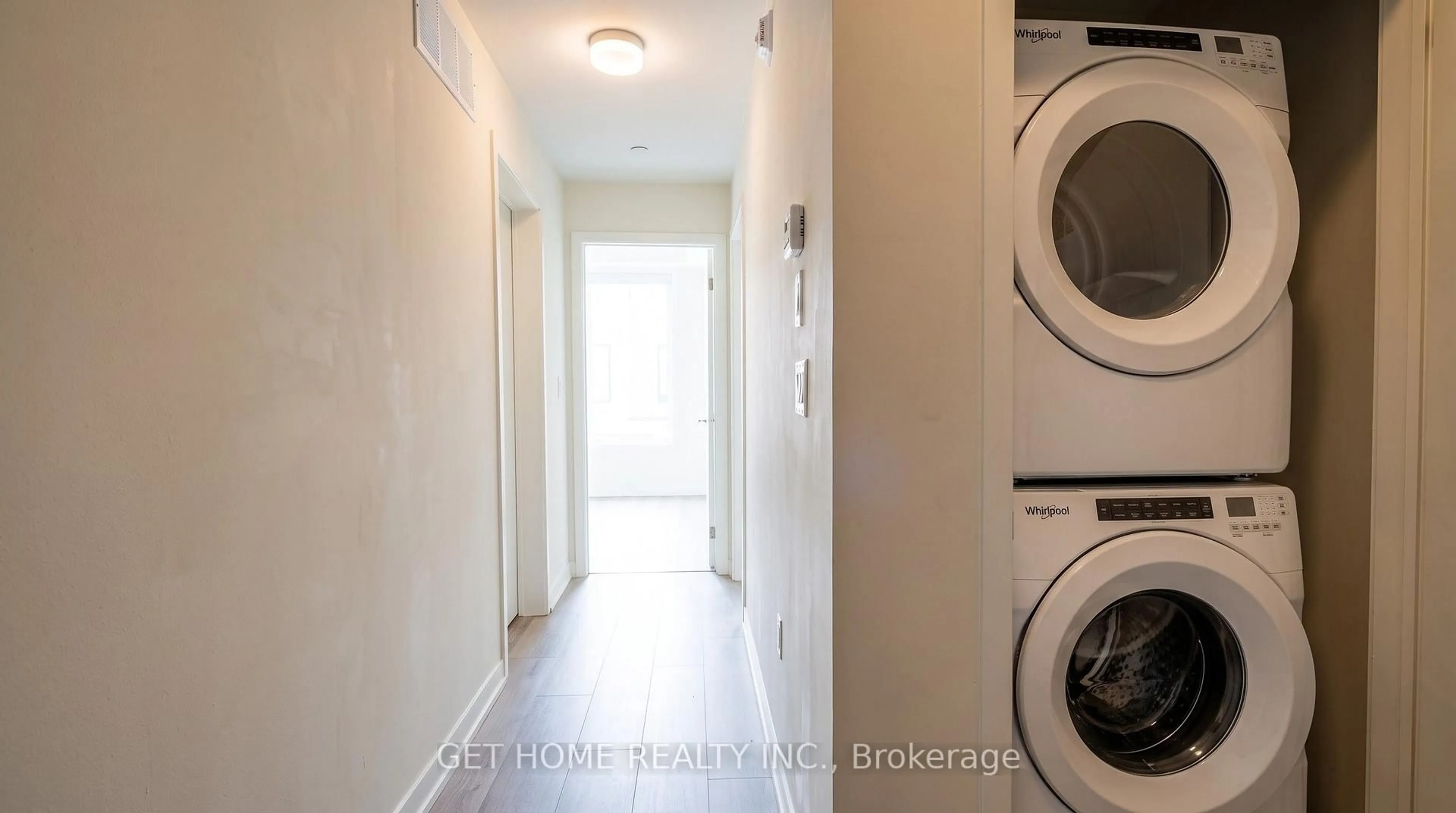 Laundry room for 3415 Ridgeway Dr #5, Mississauga Ontario L5L 6T5