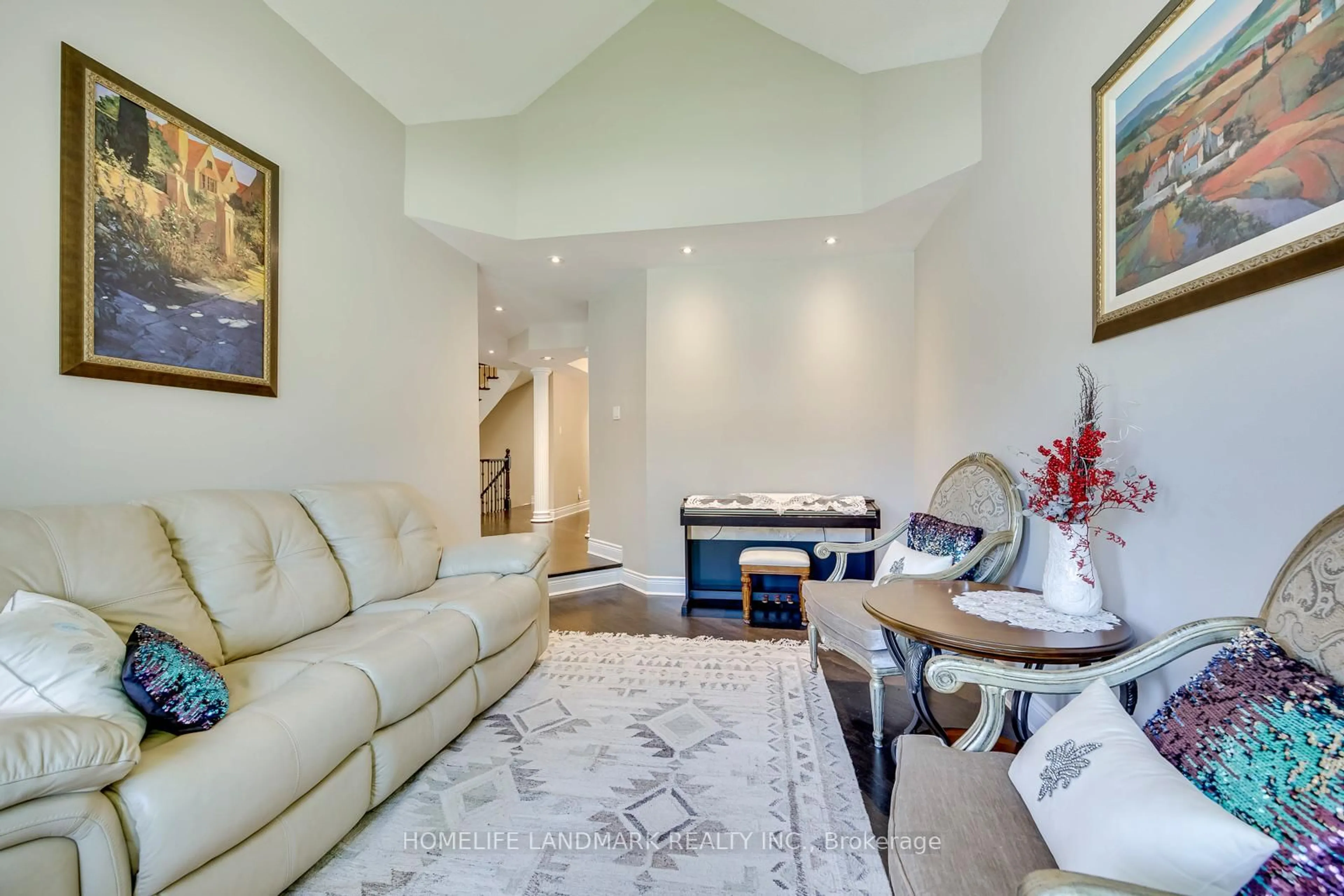 Living room with furniture, unknown for 1248 Bowman Dr, Oakville Ontario L6M 3J5