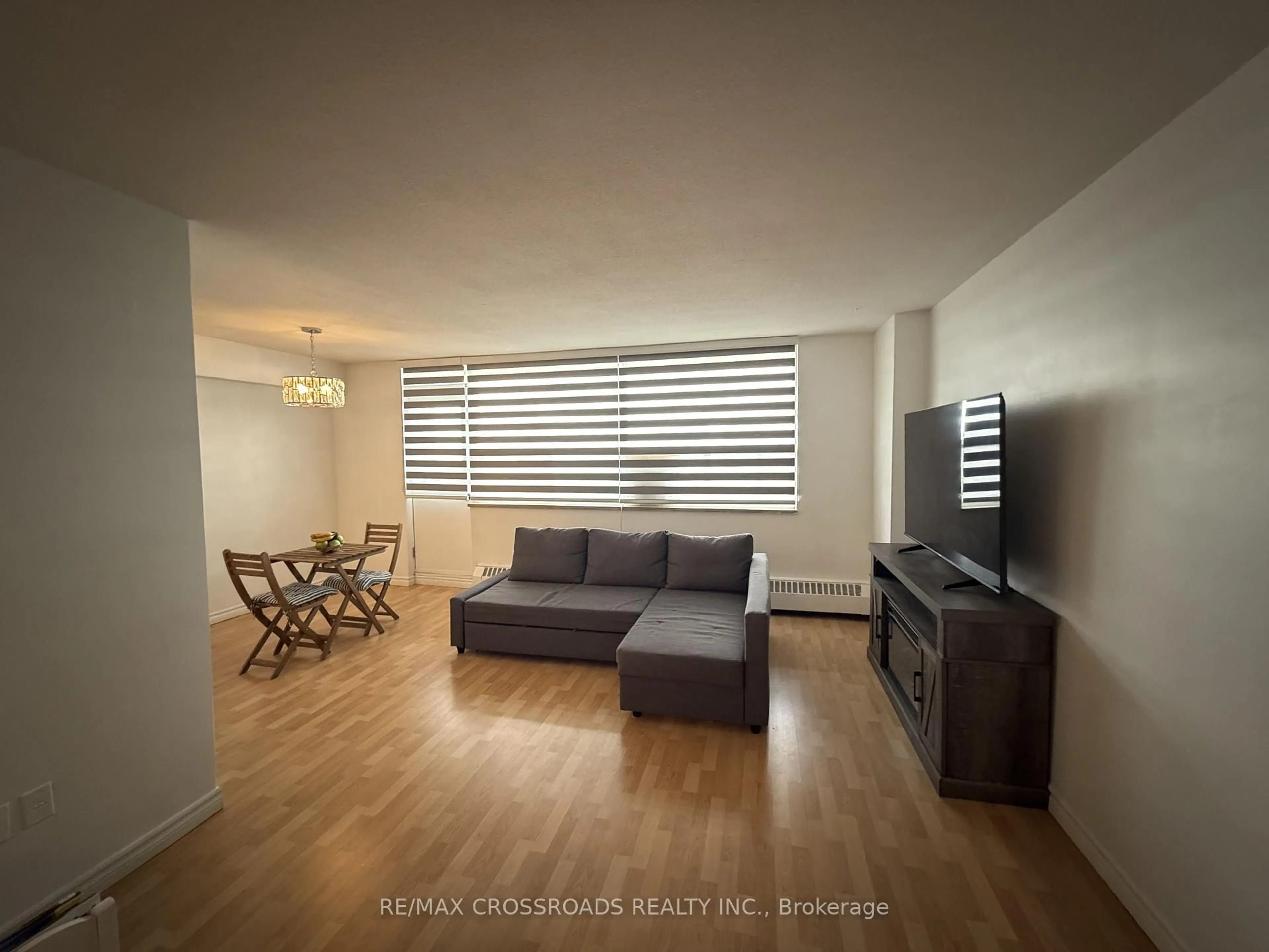 Living room with furniture, unknown for 5 Frith Rd #1004, Toronto Ontario M3N 2L5
