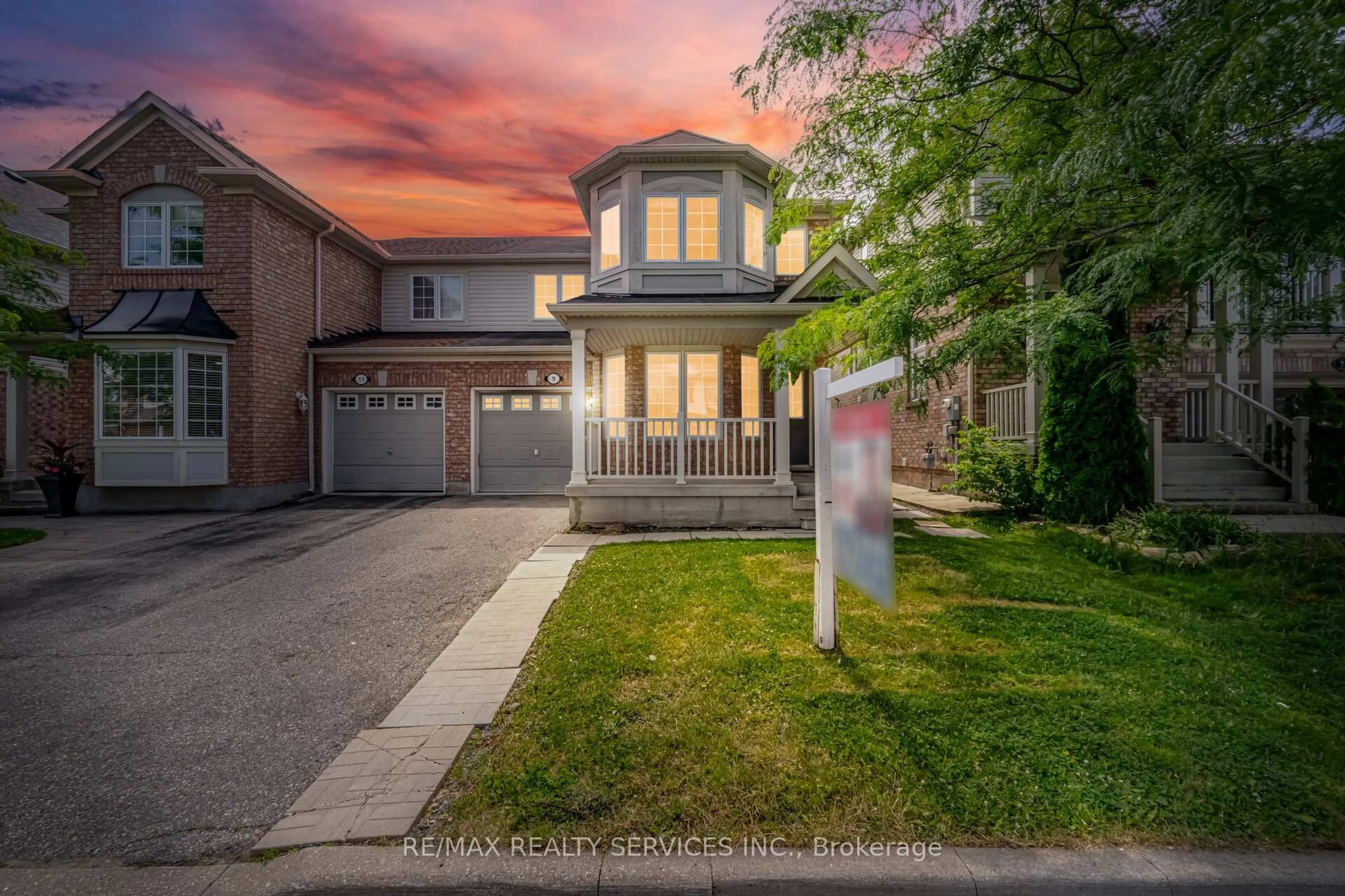 Home with brick exterior material, street for 9 Ollie Ave, Brampton Ontario L6X 0M8