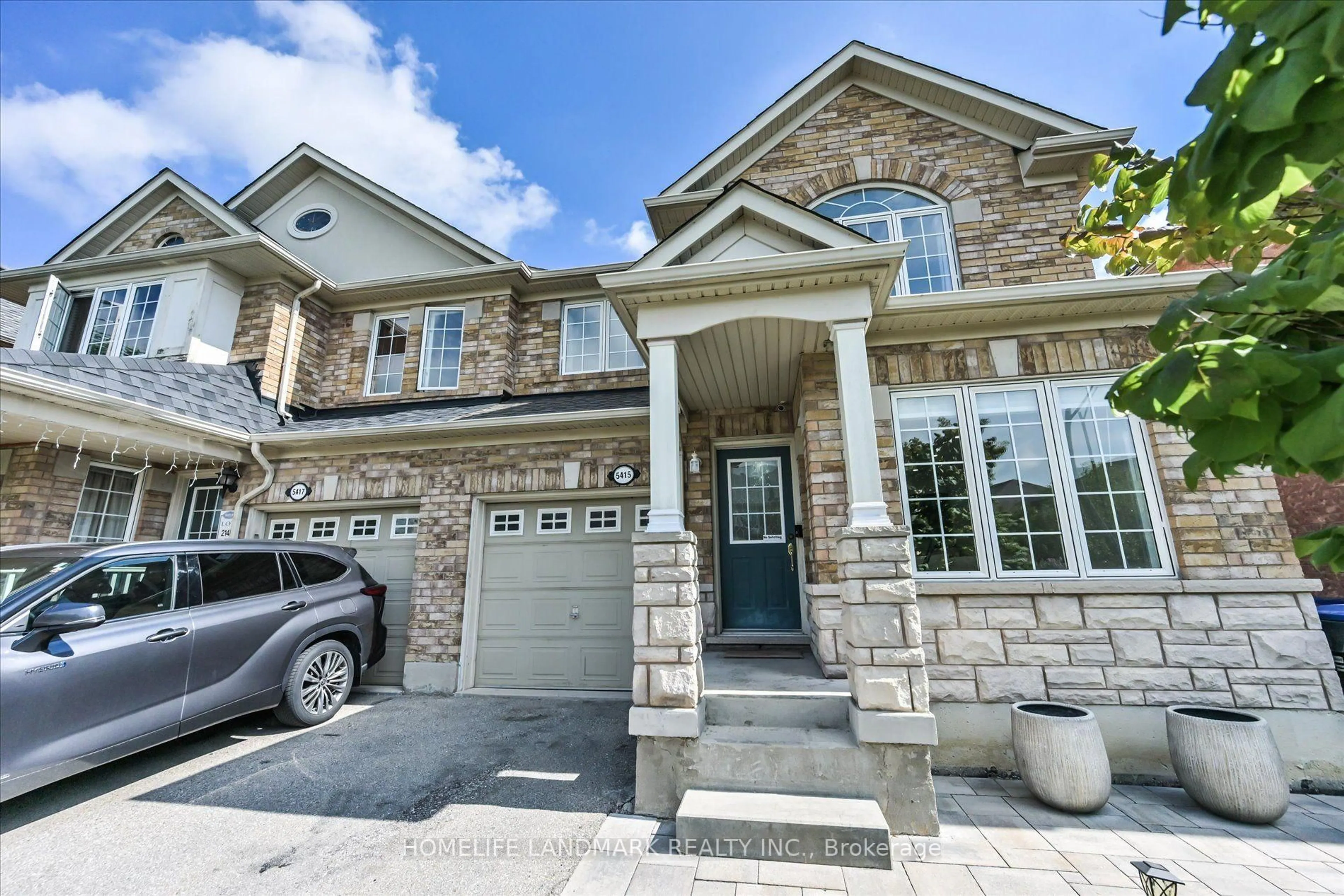 Home with brick exterior material, street for 5415 Rochelle Way, Mississauga Ontario L5N 7Y2