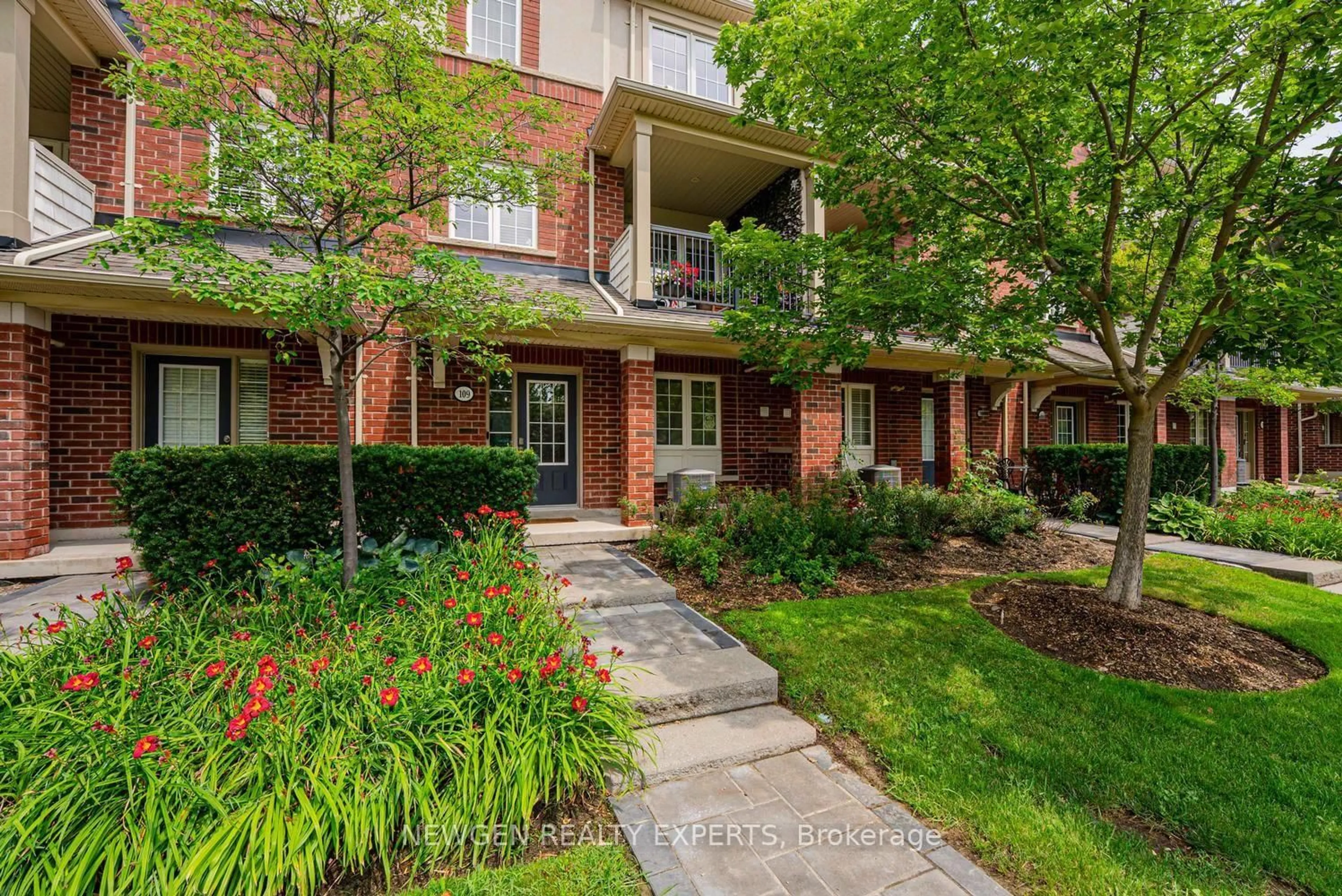 Unknown for 109 Georgian Dr #21, Oakville Ontario L6H 0E7