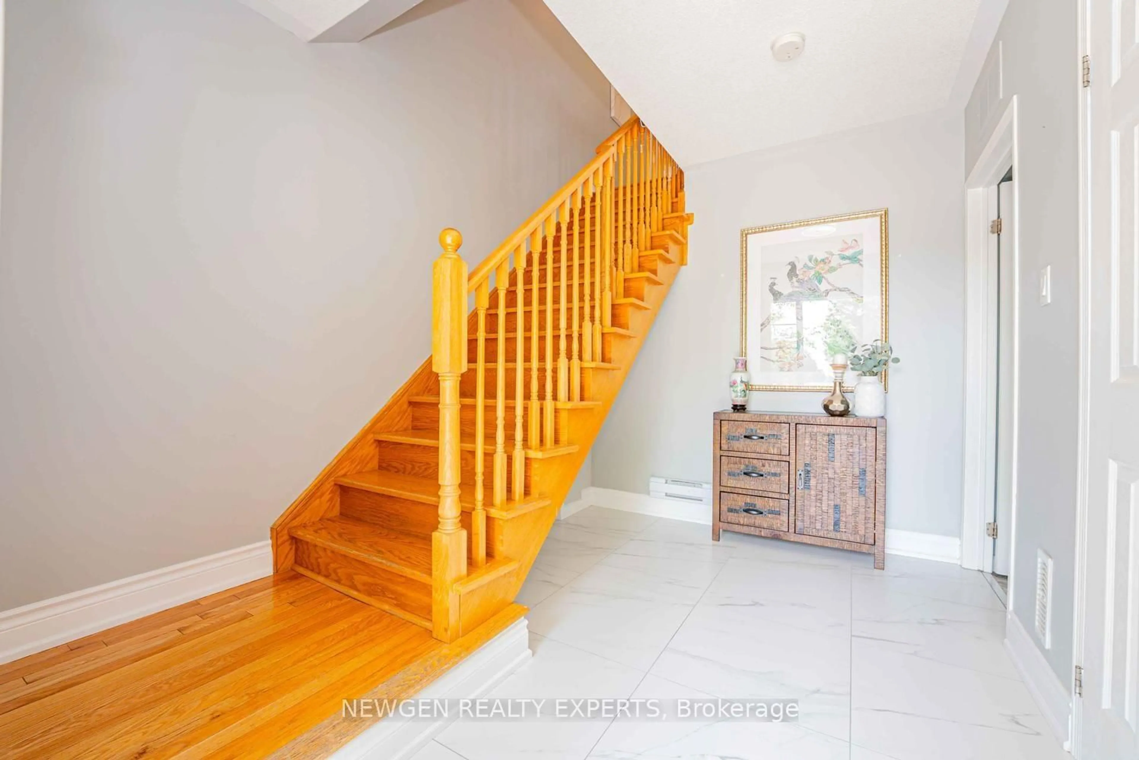 Unknown for 109 Georgian Dr #21, Oakville Ontario L6H 0E7