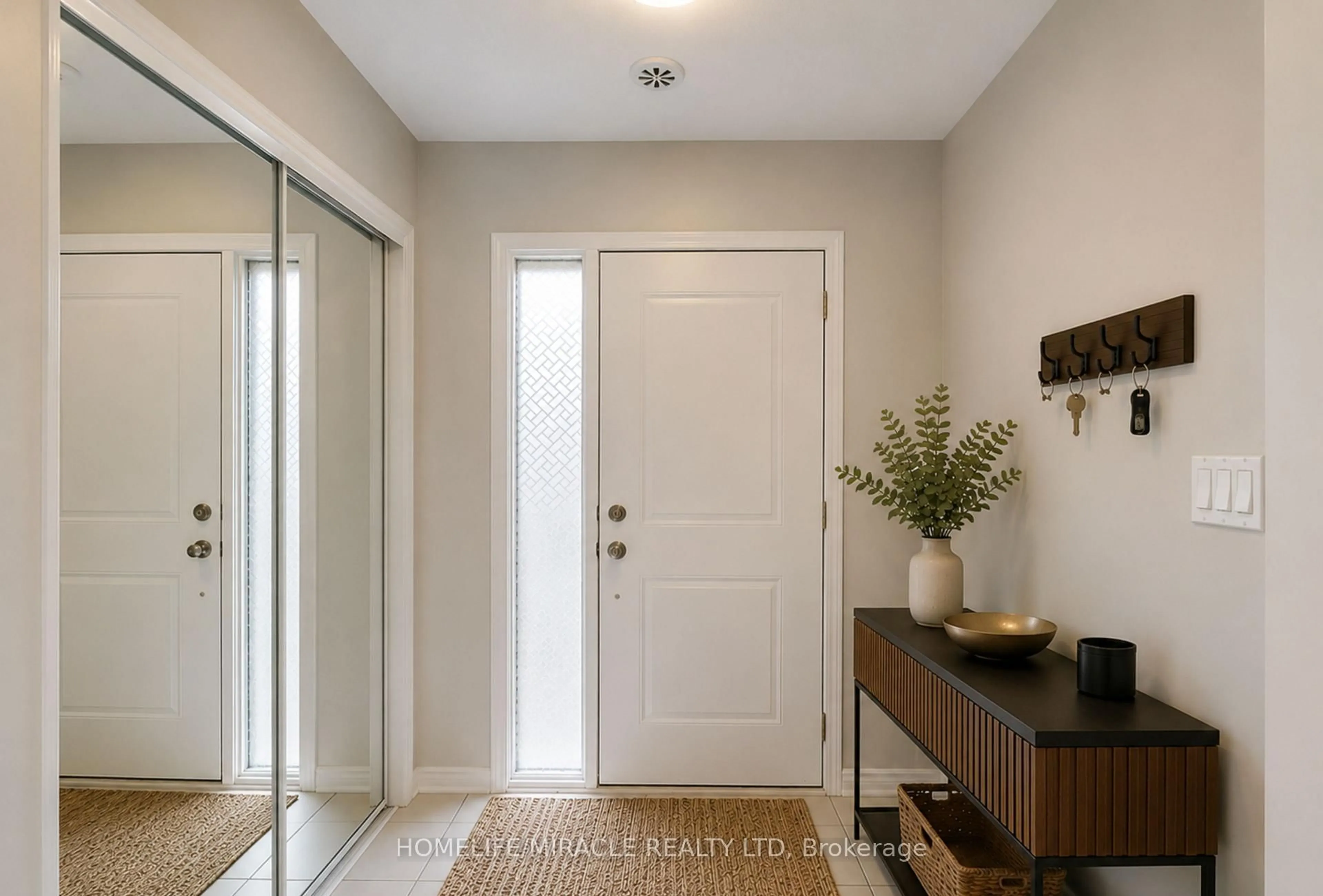 Indoor entryway for 1125 Leger Way #18, Milton Ontario L9E 1N7
