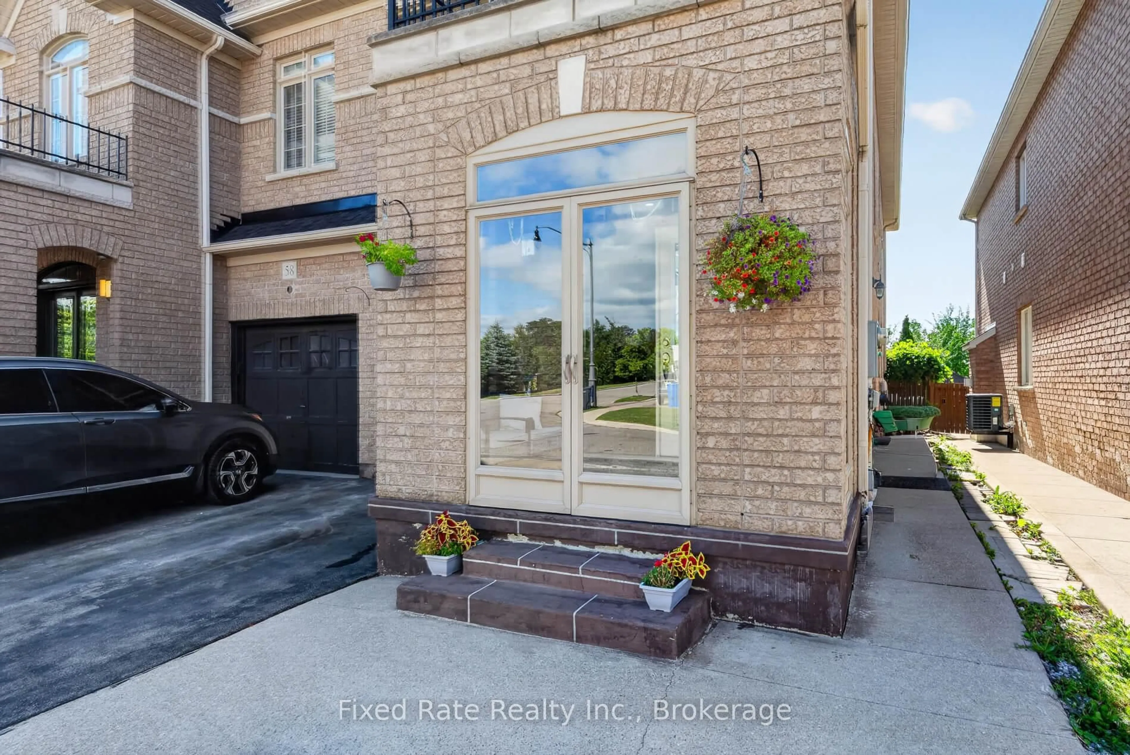 Unknown for 56 Versailles Cres, Brampton Ontario L6P 3J9