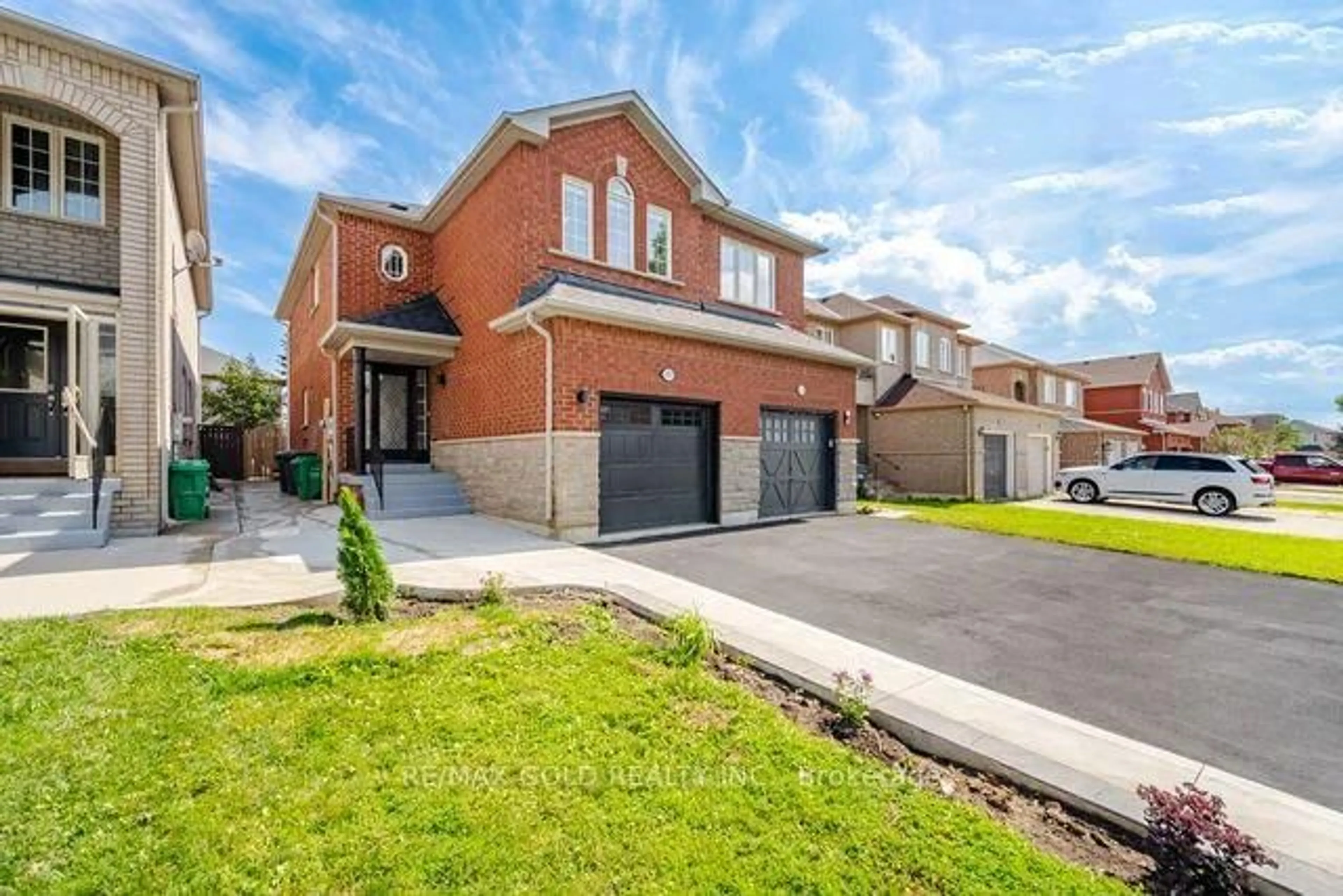 Home with brick exterior material, street for 7334 Lowville Hts, Mississauga Ontario L5N 8L4
