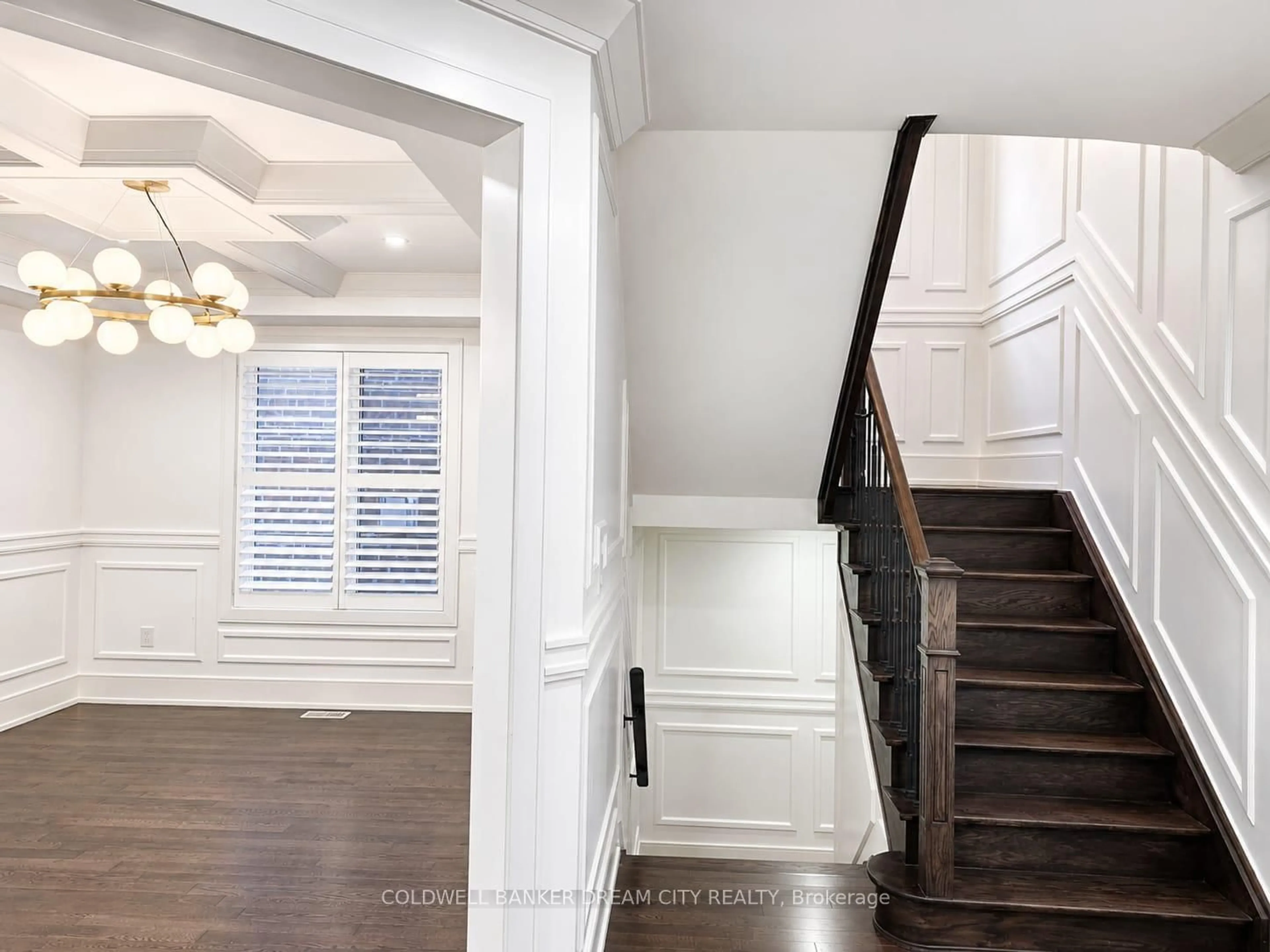 Indoor entryway for 6 Pellegrino Rd, Brampton Ontario L7A 4V5