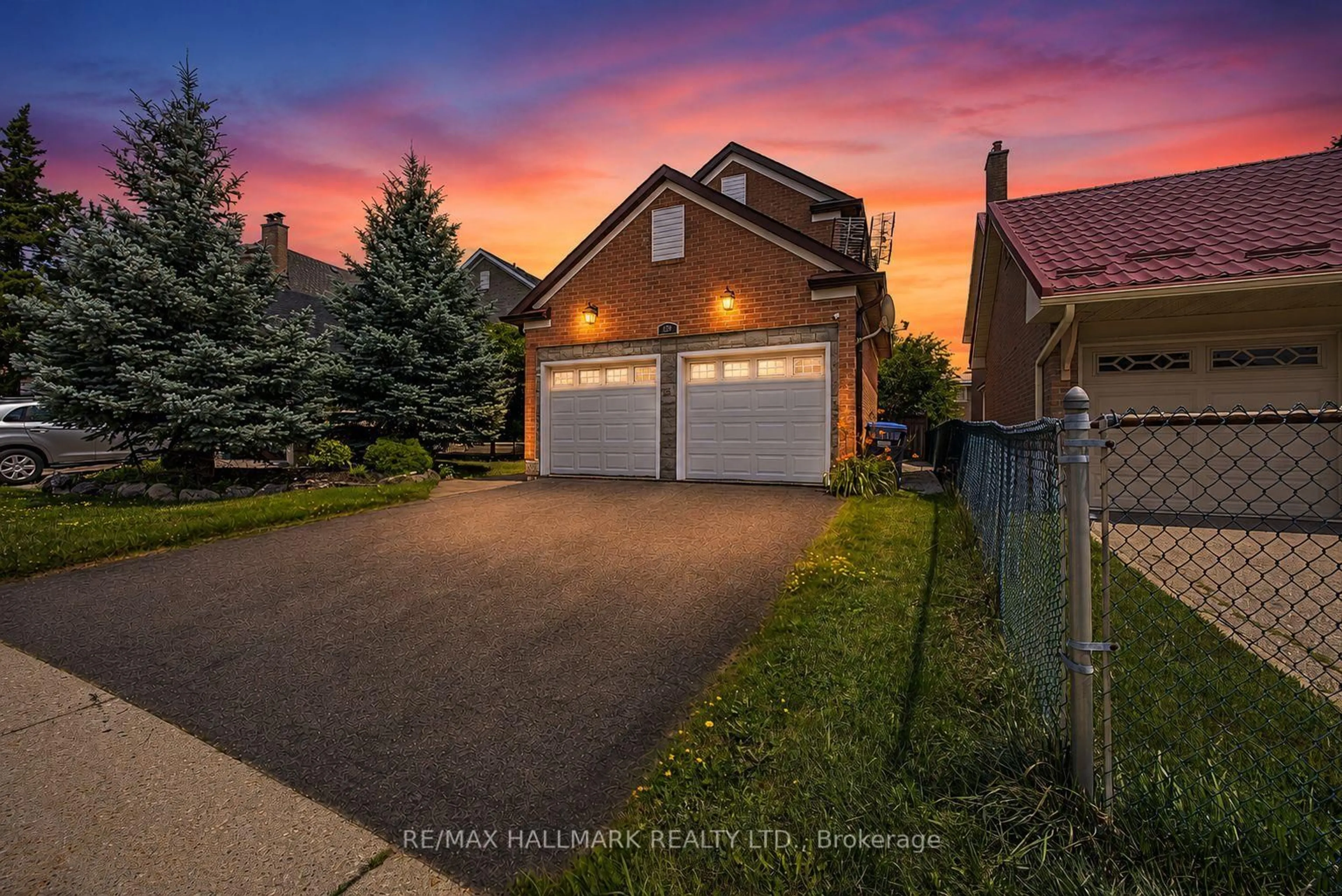 Unknown for 329 Kingsbridge Garden Circ, Mississauga Ontario L5R 1K9