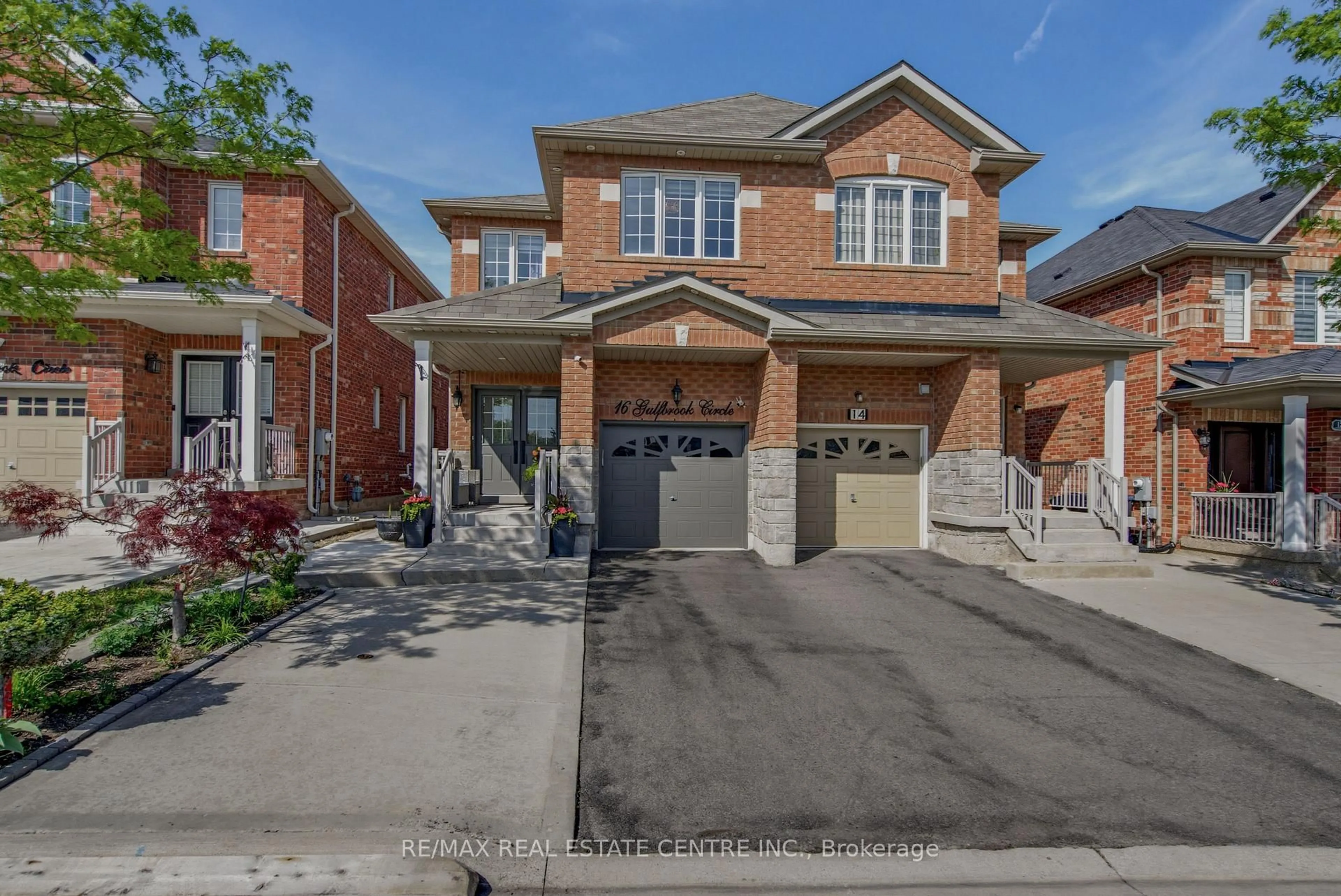Home with brick exterior material, street for 16 Gulfbrook Circ, Brampton Ontario L6Z 0G4