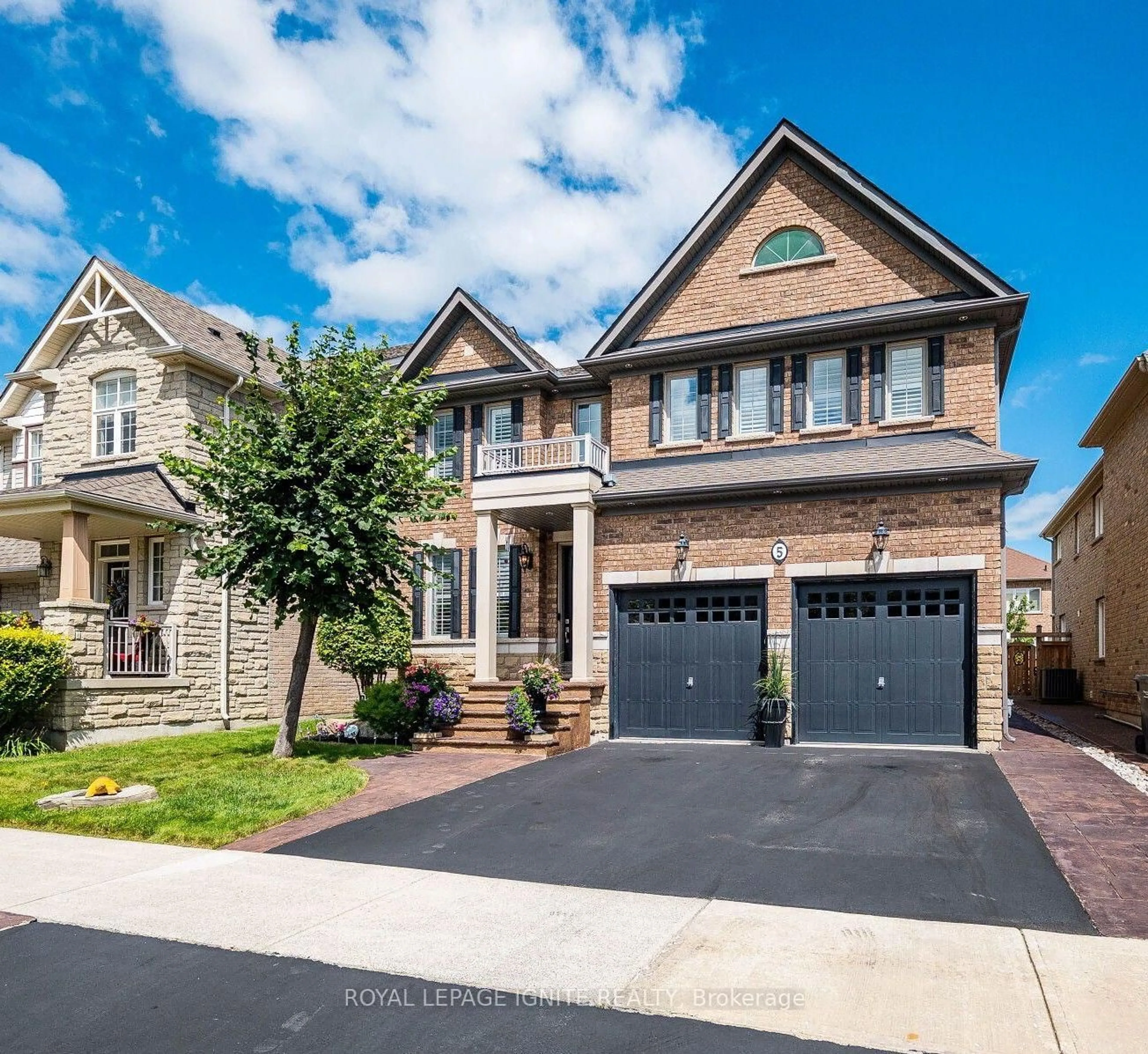 Home with brick exterior material, street for 5 Stellar Ave, Caledon Ontario L7C 3P7