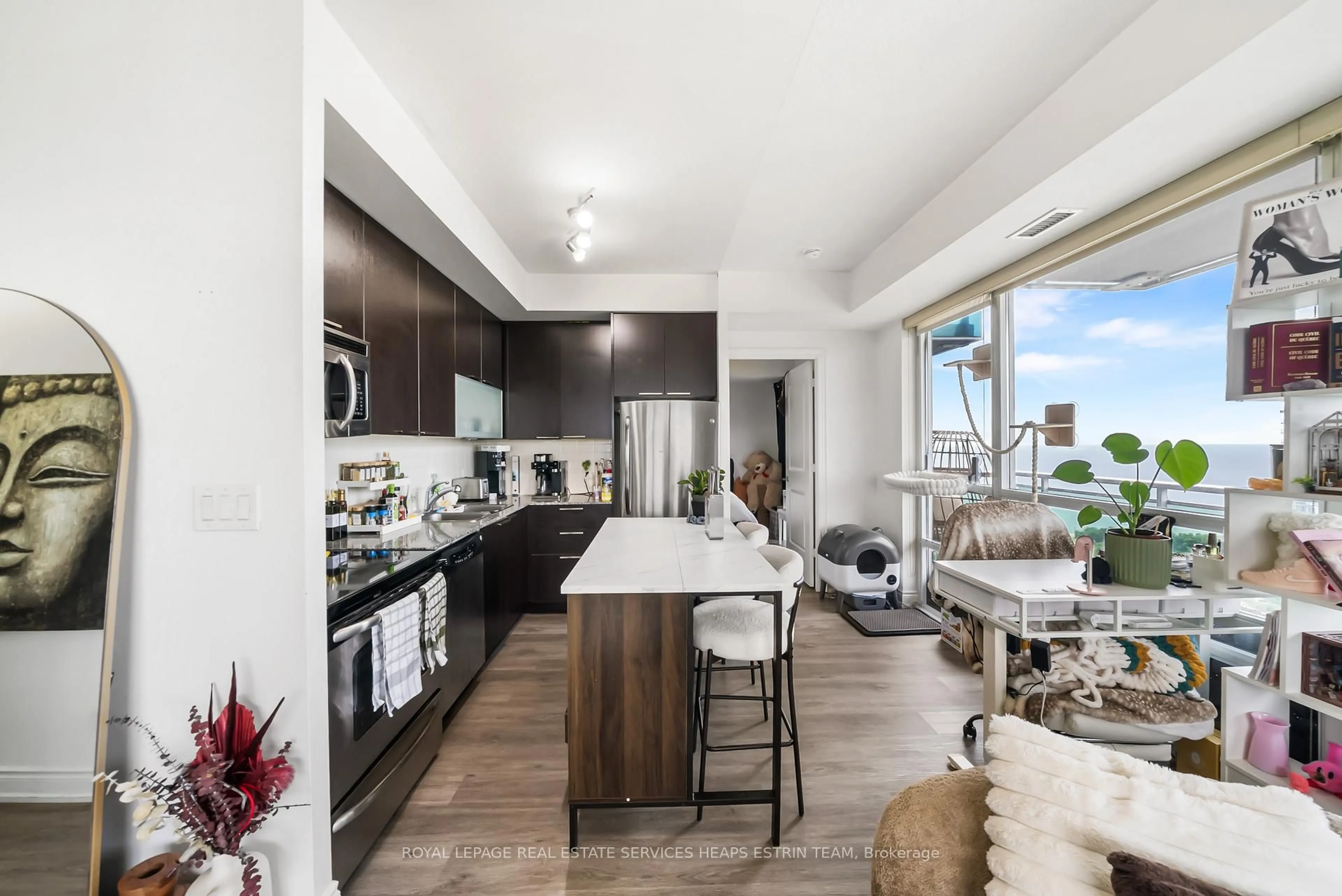 Open concept kitchen, unknown for 16 Brookers Lane #3301, Toronto Ontario M8V 0A5