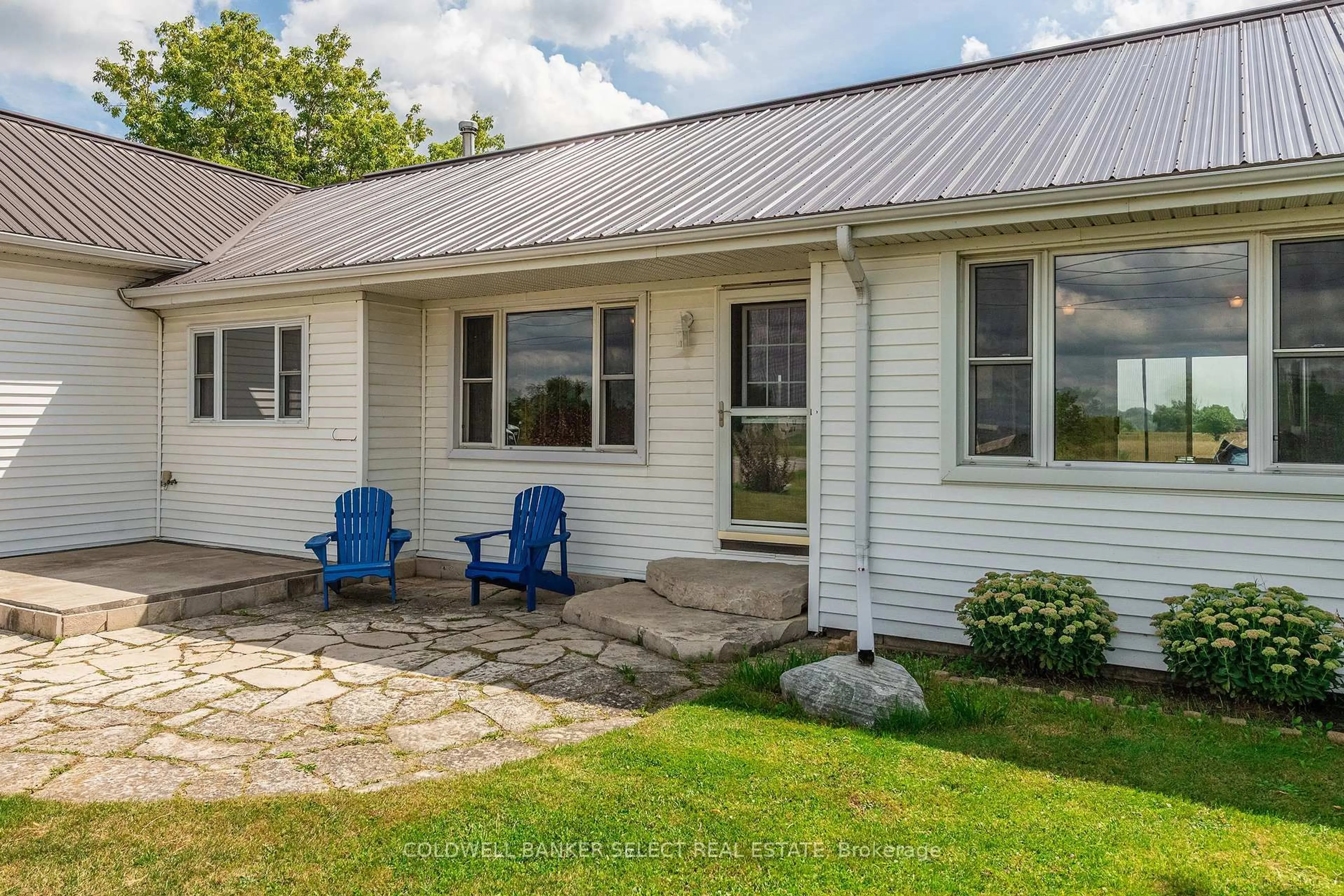 Unknown for 6415 King St, Caledon Ontario L7C 0V2