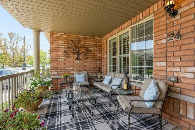 24 Lacorra Way, Brampton 3