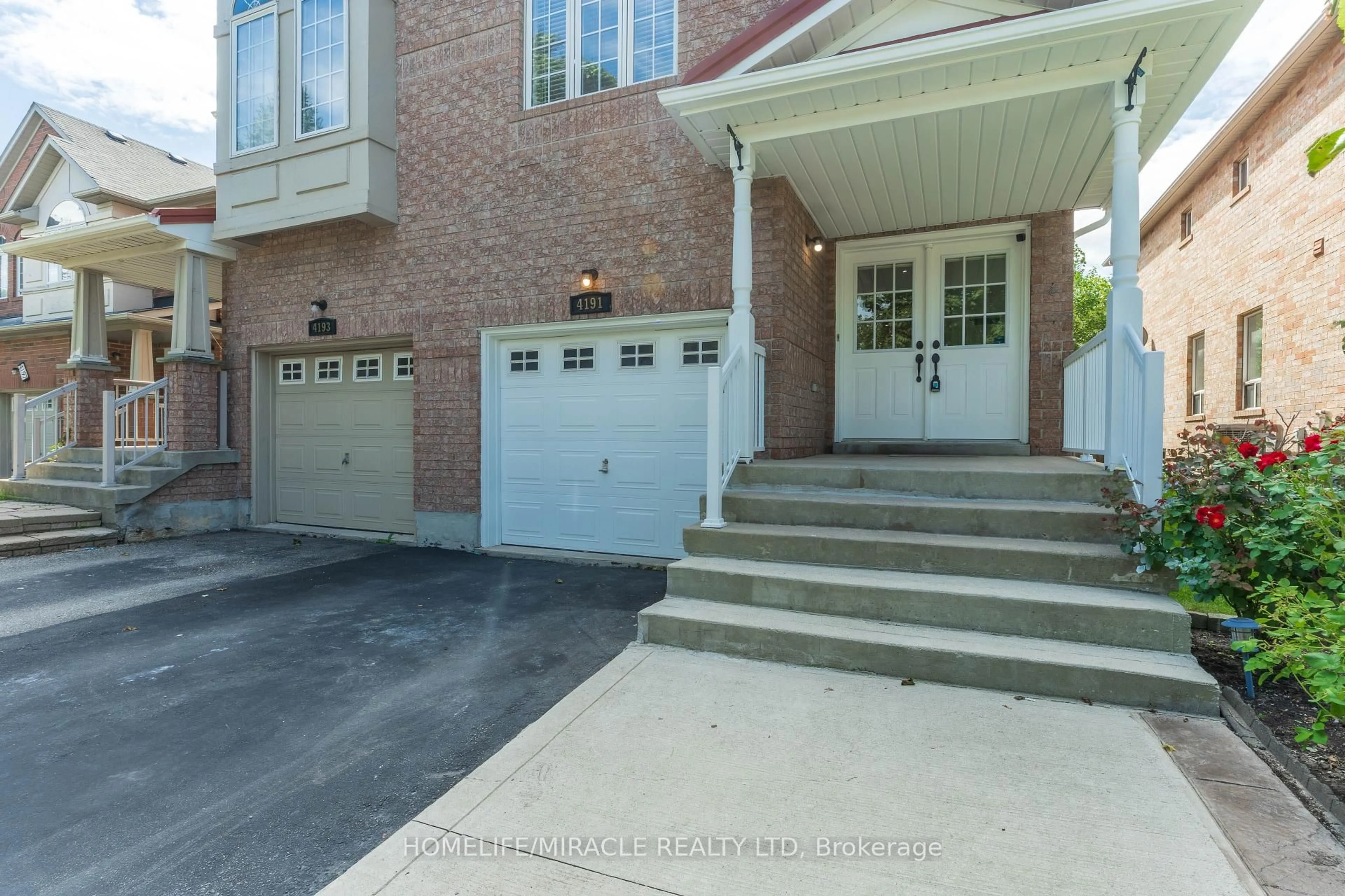 Unknown for 4191 Goldenrod Cres, Mississauga Ontario L5V 3C2