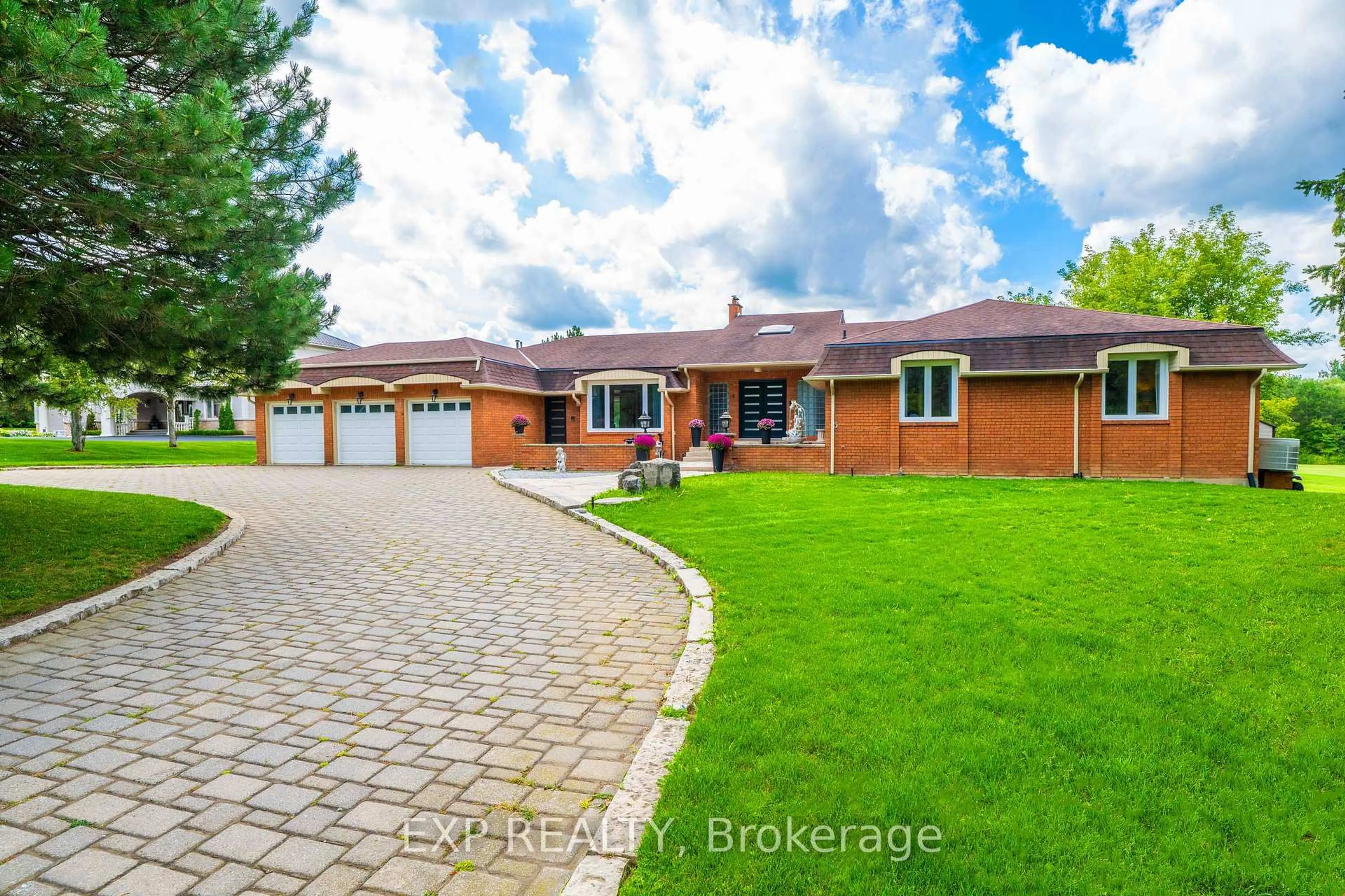 Home with brick exterior material, street for 4 Ingleview Dr, Caledon Ontario L7C 1P3