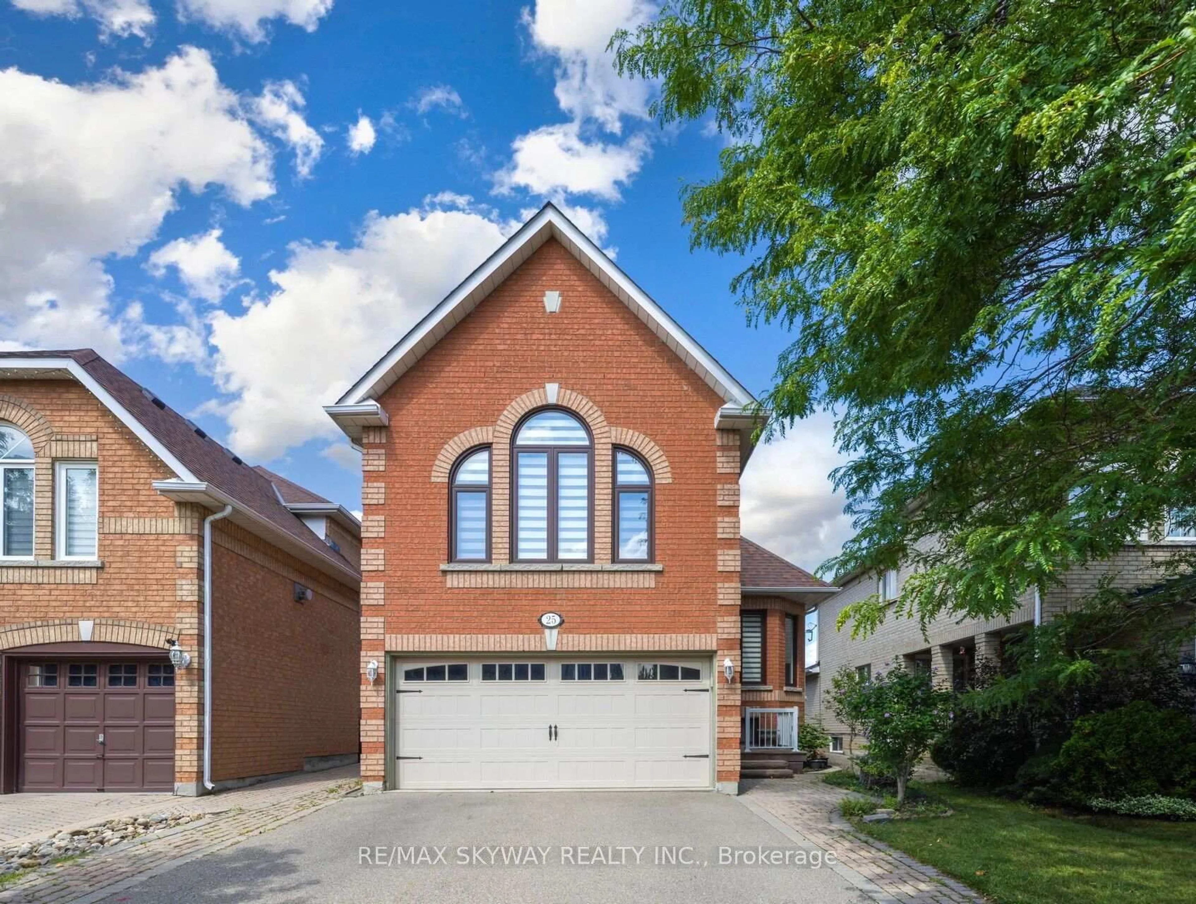Home with brick exterior material, street for 25 Woodcreek Dr, Brampton Ontario L6Z 4V5