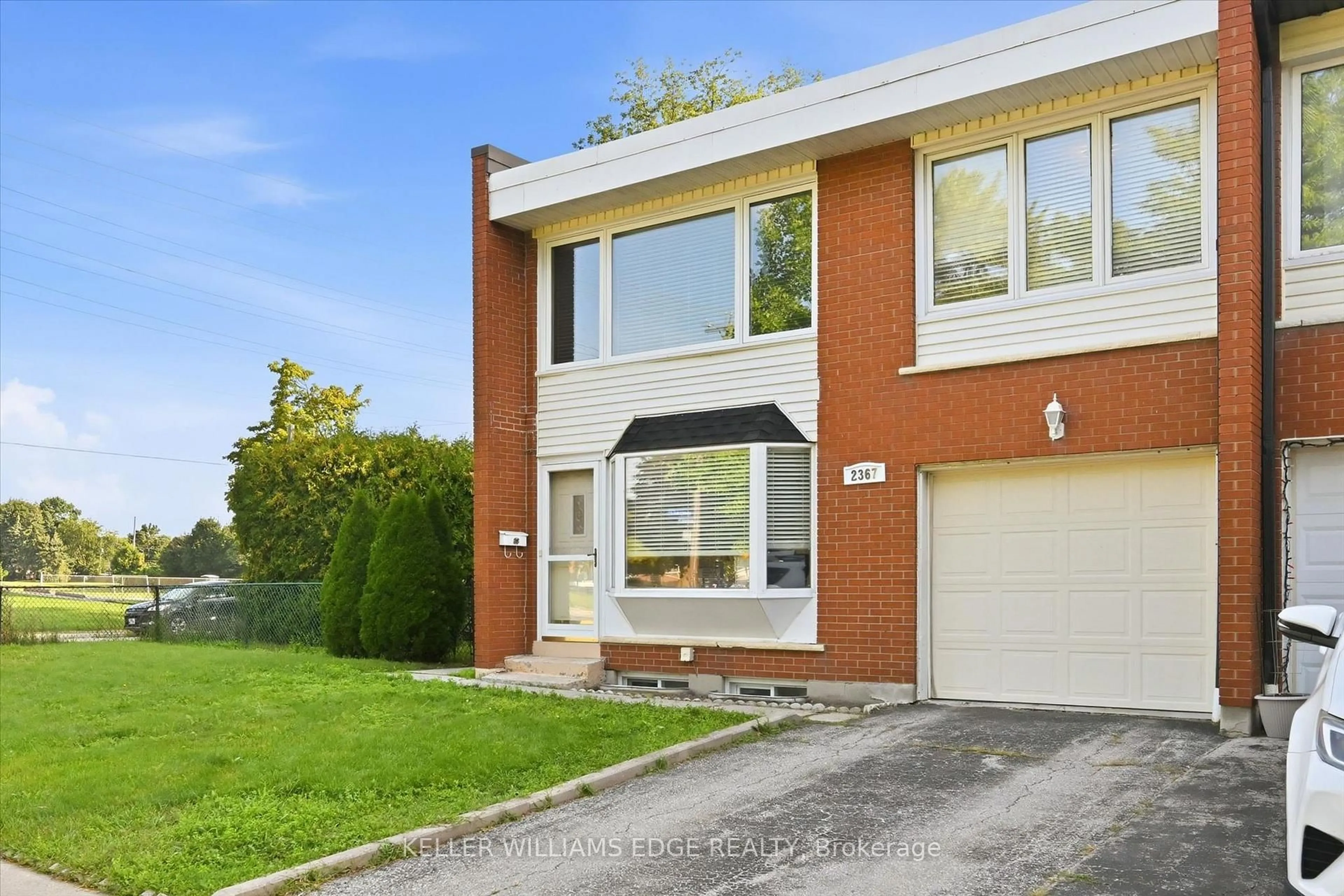 Home with brick exterior material, street for 2367 Maryvale Crt, Burlington Ontario L7P 2P1
