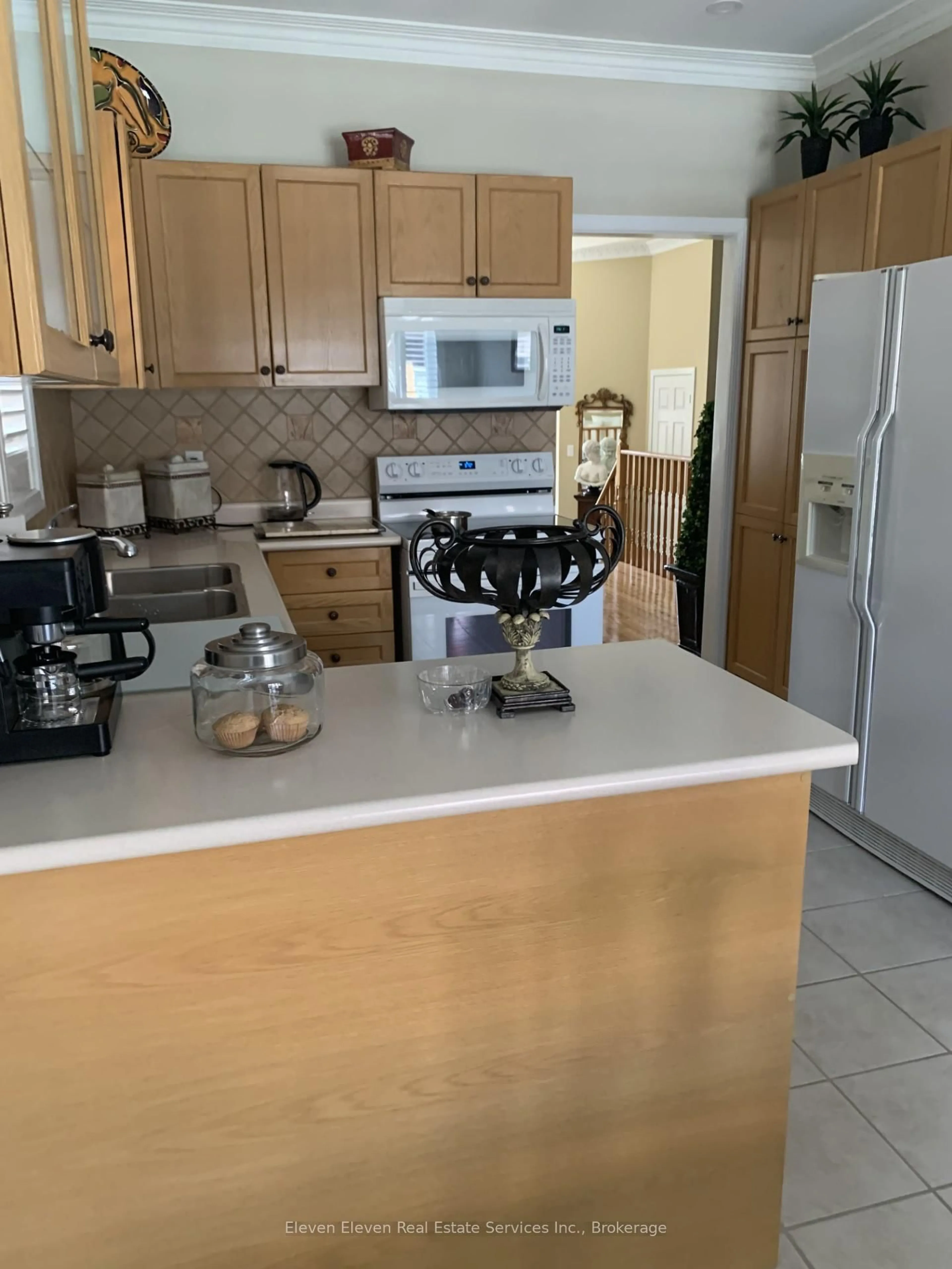 Unknown for 301 Van Kirk Dr, Brampton Ontario L7A 1M3