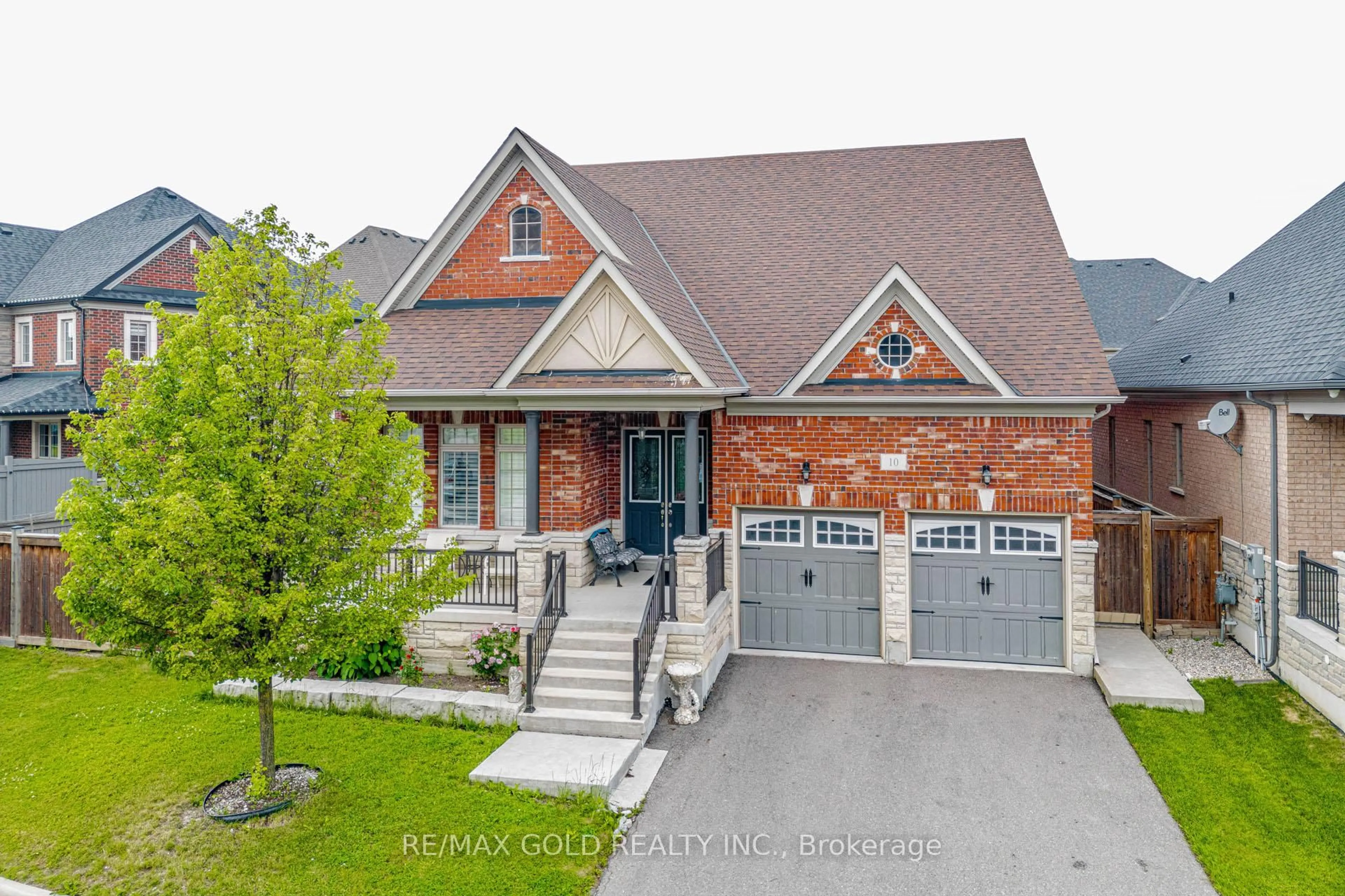 Home with brick exterior material, street for 10 Falkland Rd, Brampton Ontario L6P 4C3