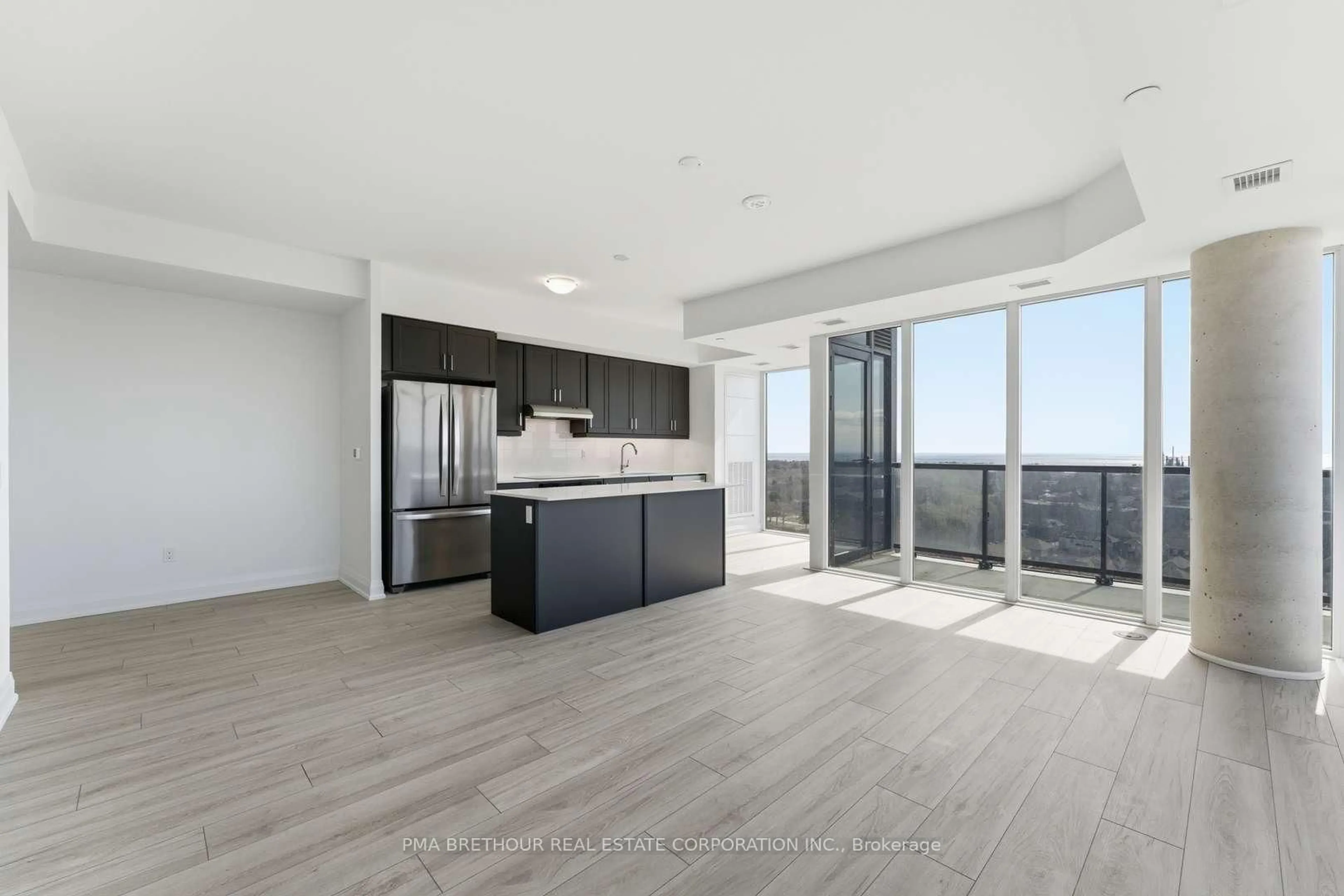 Open concept kitchen, unknown for 1035 Southdown Rd #1709, Mississauga Ontario L5J 0A2