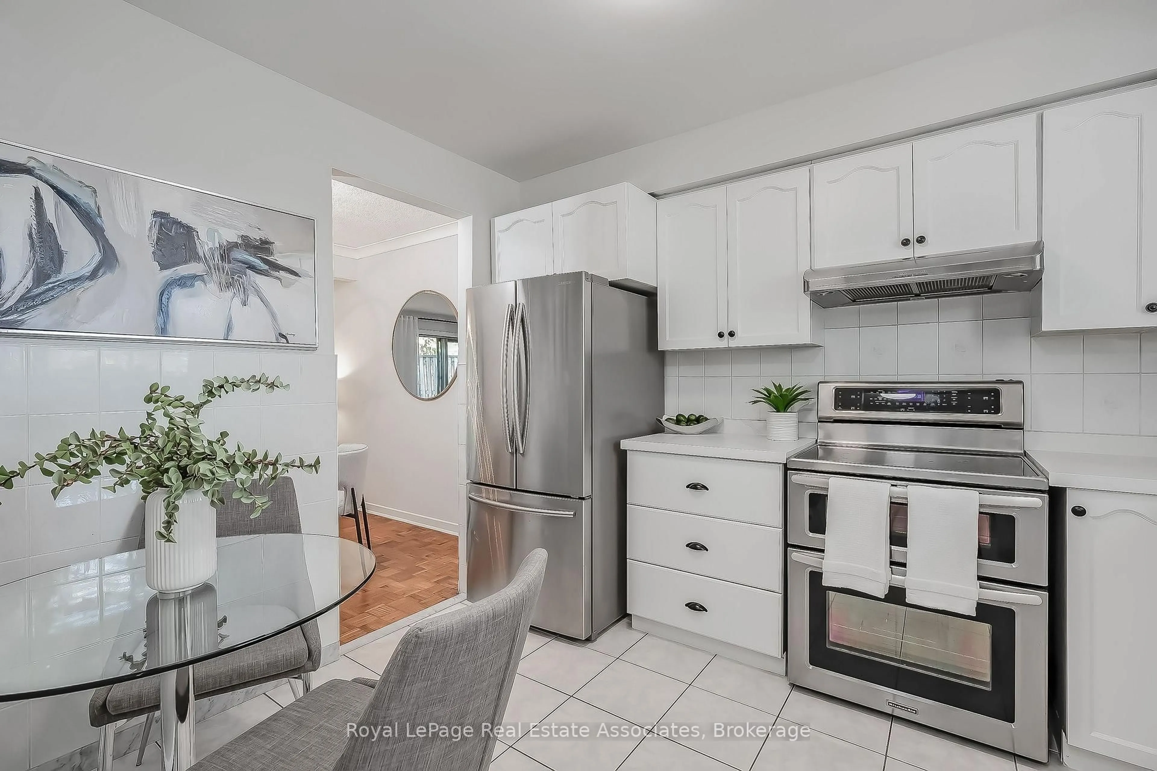 Standard kitchen, ceramic/tile floor for 3 Centennial Pk Rd #70, Toronto Ontario M9C 4W8