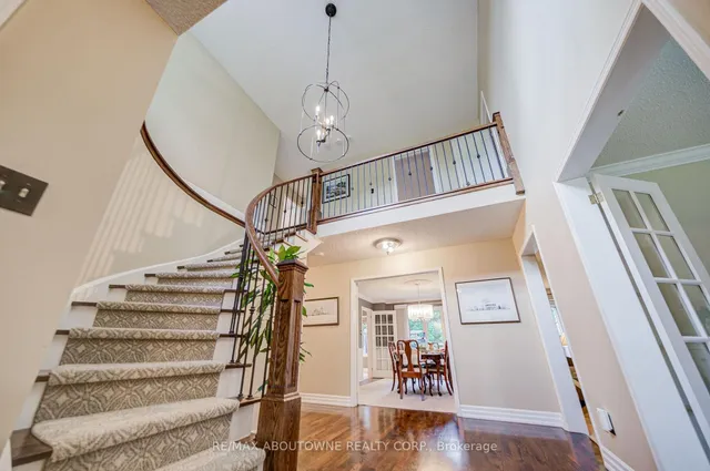 1511 Stoneybrook Tr, Oakville 5