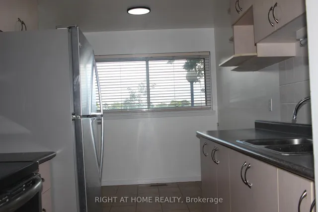 10 Fleetwood Cres #10, Brampton 5
