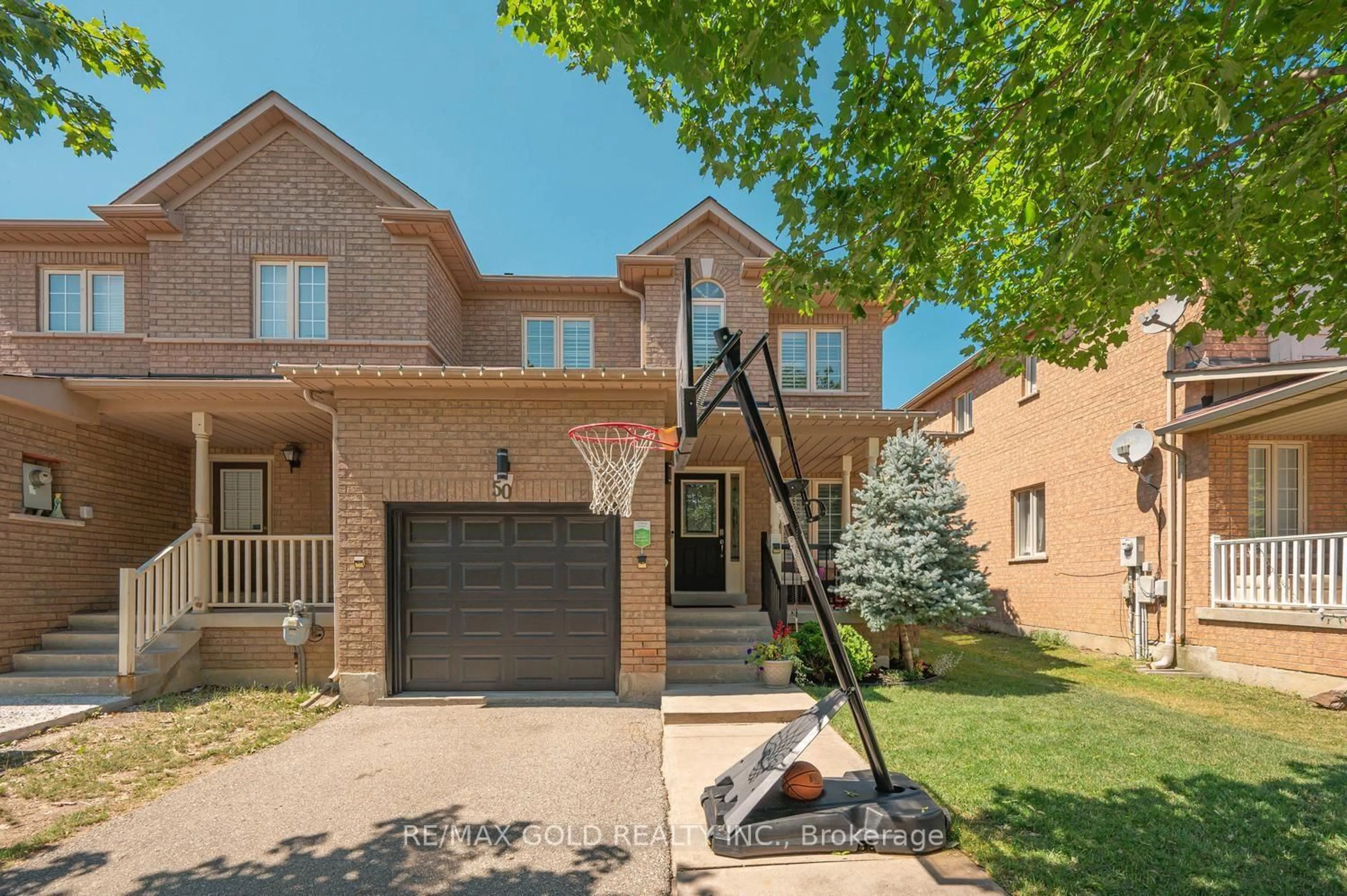 Home with brick exterior material, street for 50 Gecko Crt, Brampton Ontario L6R 2P1