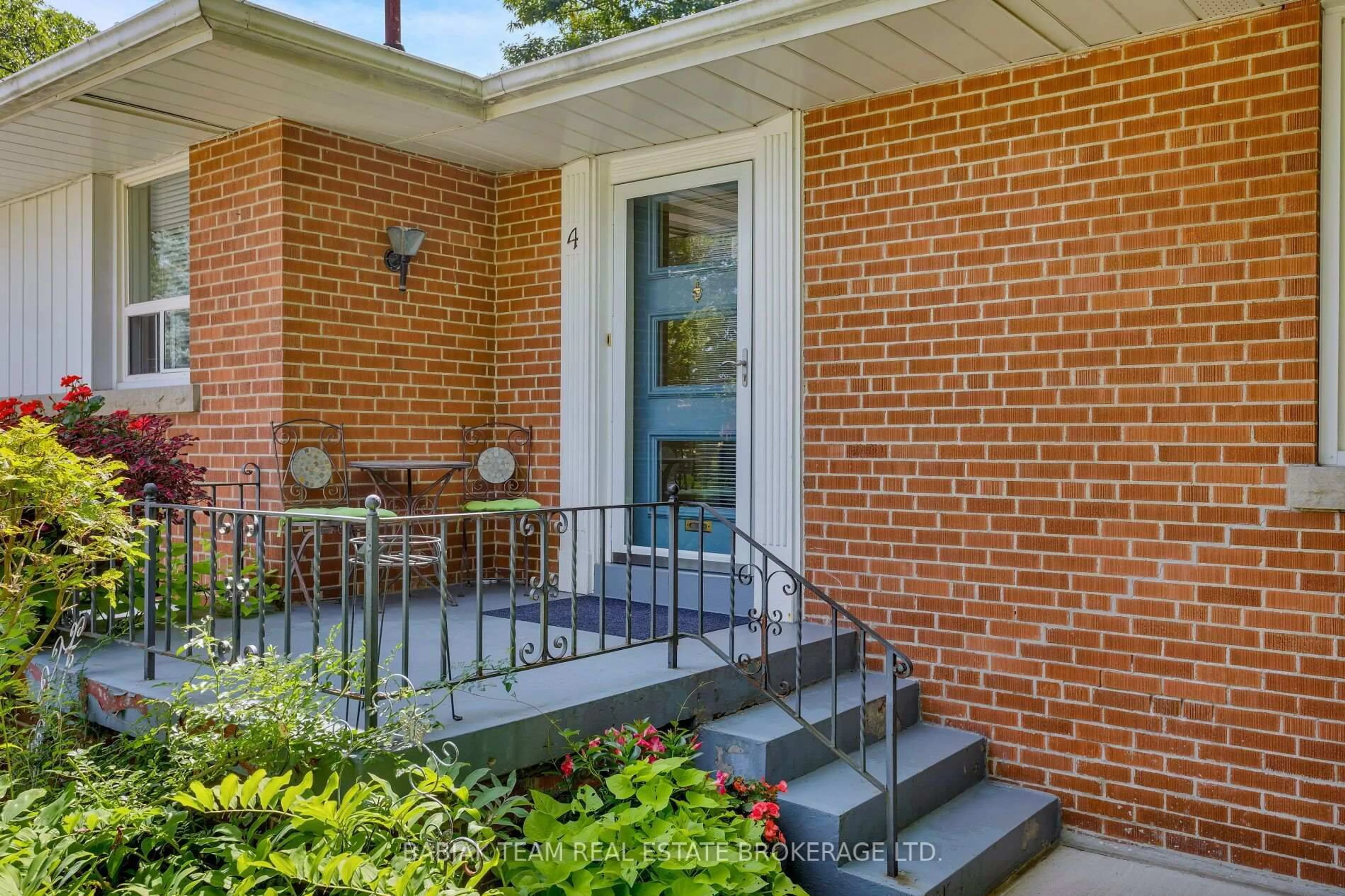 Home with brick exterior material, street for 4 Ivy Lea Cres, Toronto Ontario M8Y 2B2