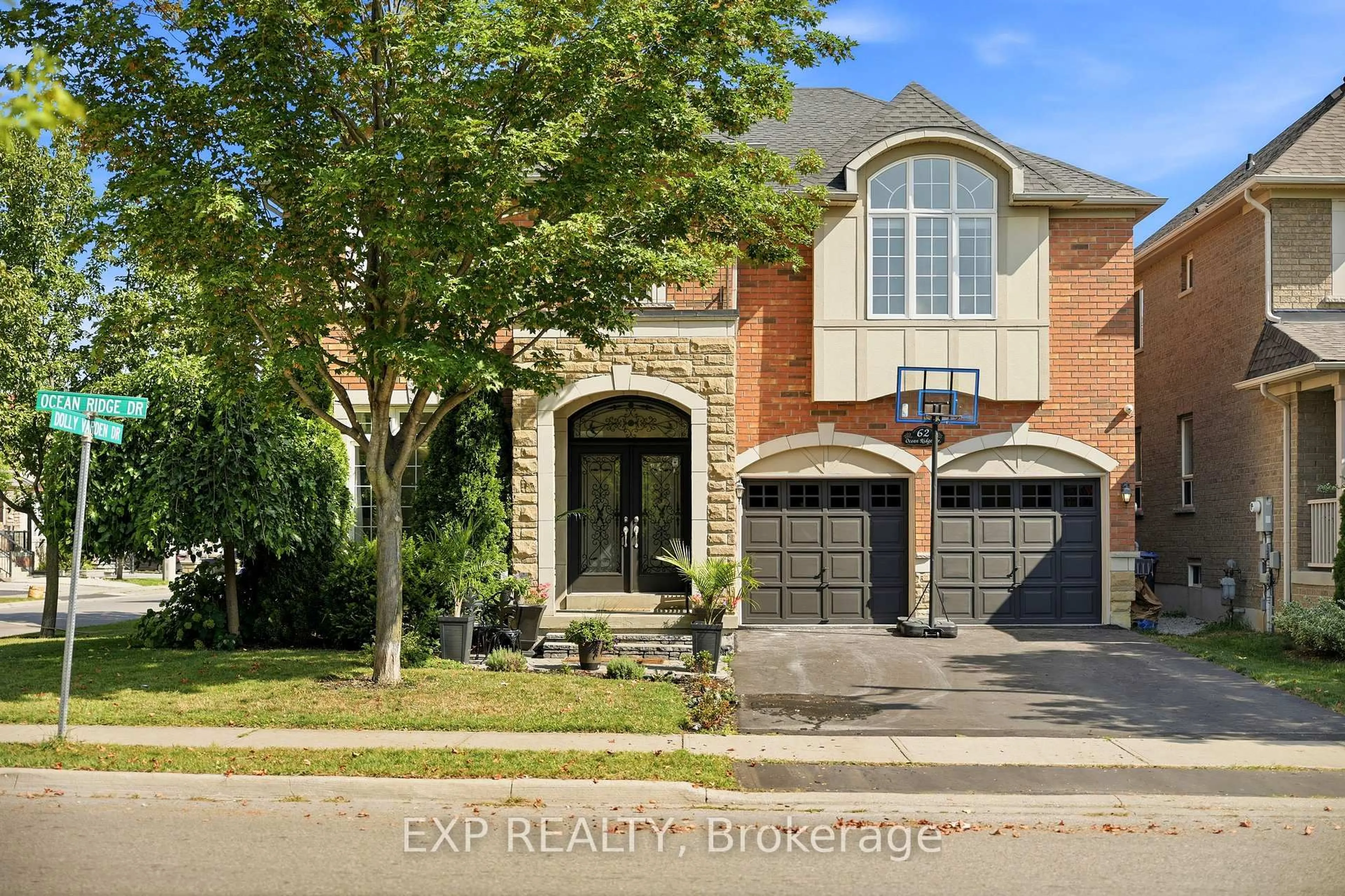 Home with brick exterior material, street for 62 Ocean Ridge Dr, Brampton Ontario L6R 3L3