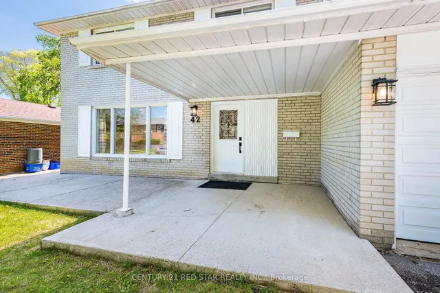 42 Broadfield Dr, Toronto 2