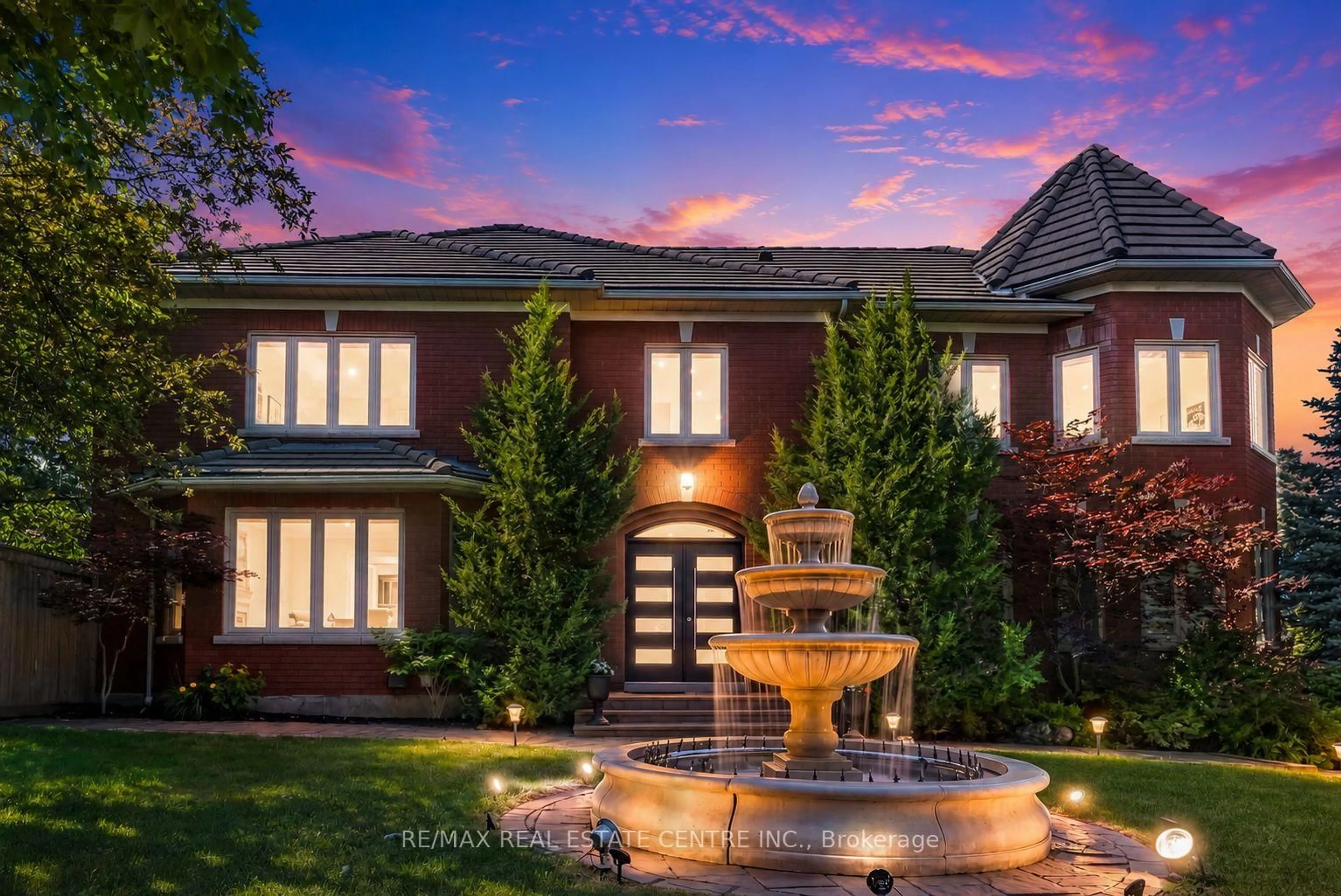 Home with brick exterior material, street for 5078 Frybrook Crt, Mississauga Ontario L5M 5A8