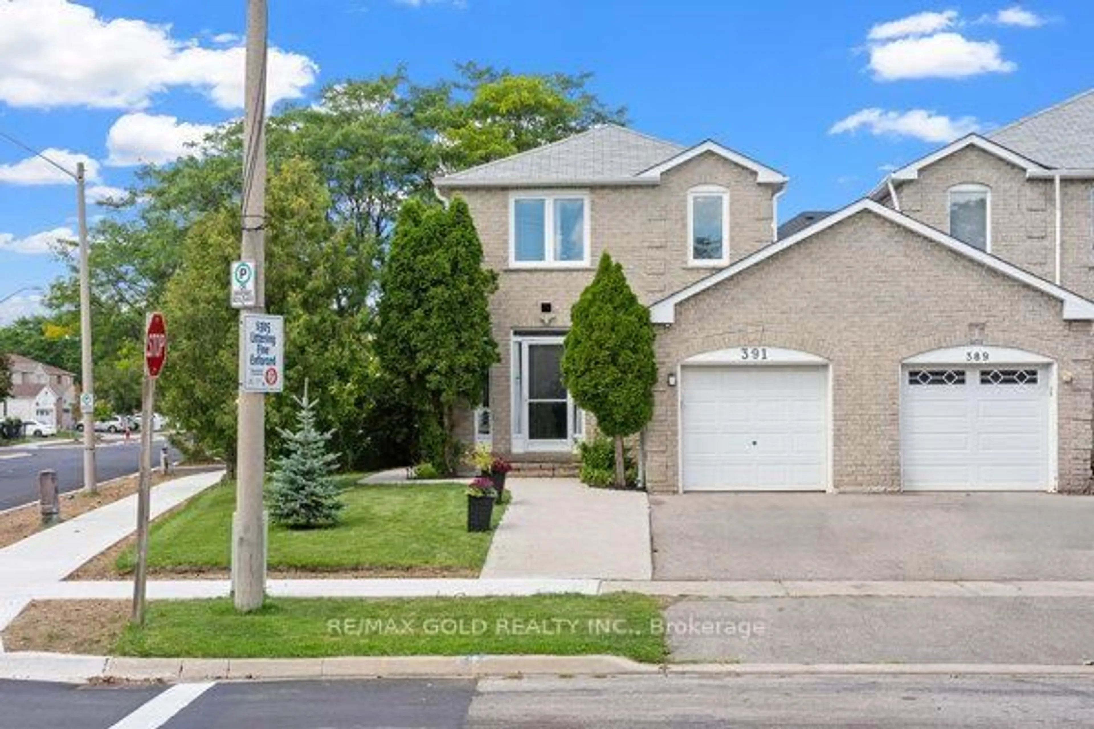 Home with brick exterior material, street for 391 Assiniboine Tr, Mississauga Ontario L5R 2E6