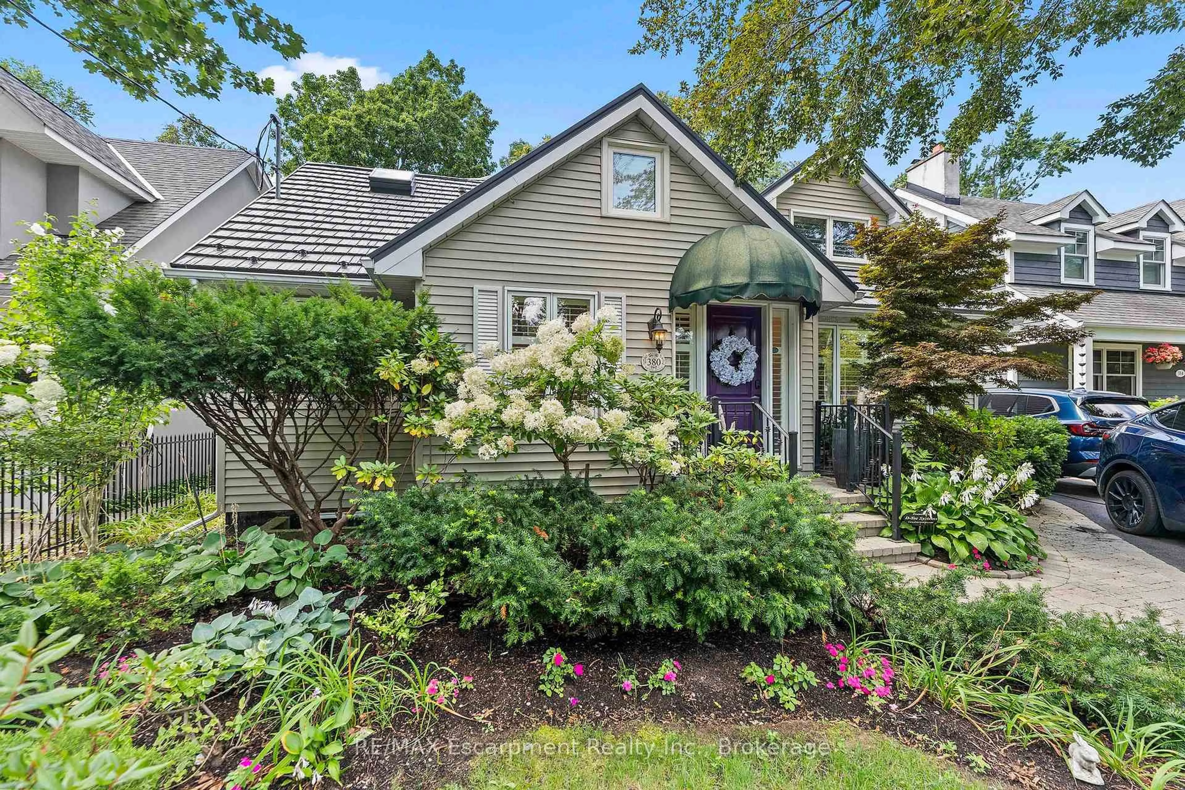 Unknown for 380 Watson Ave, Oakville Ontario L6J 3V8