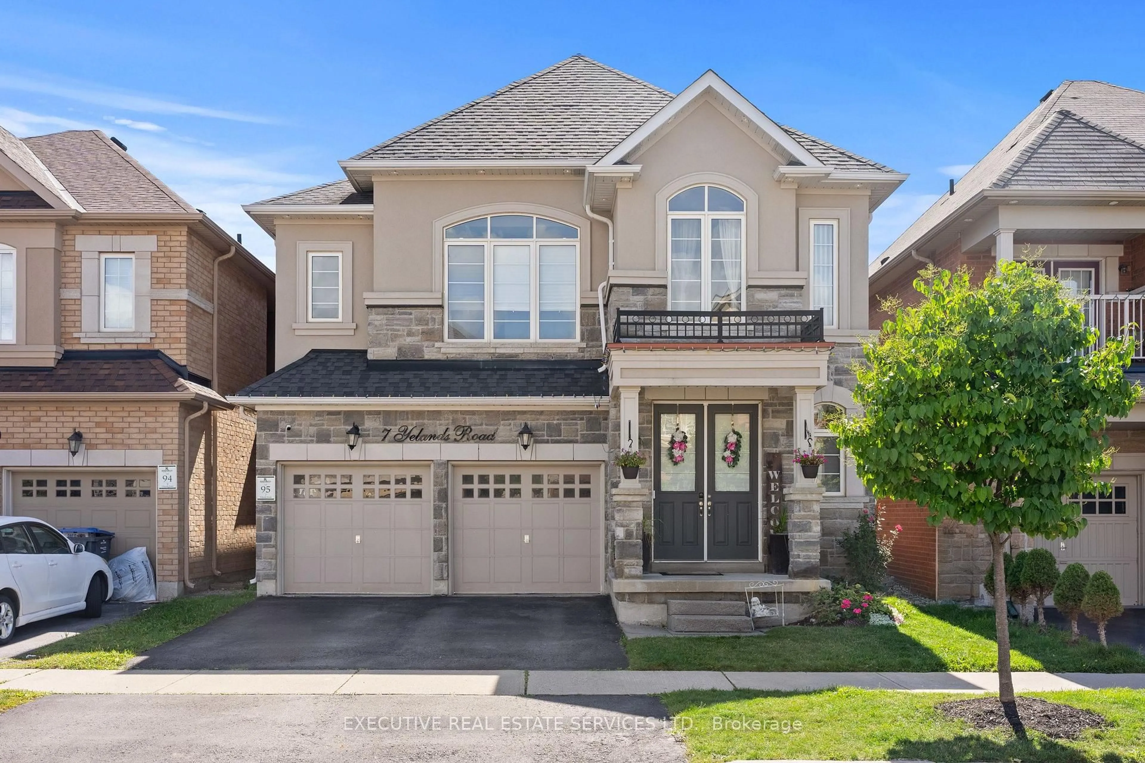 Home with brick exterior material, street for 7 Yelands Rd, Brampton Ontario L7A 3Z8