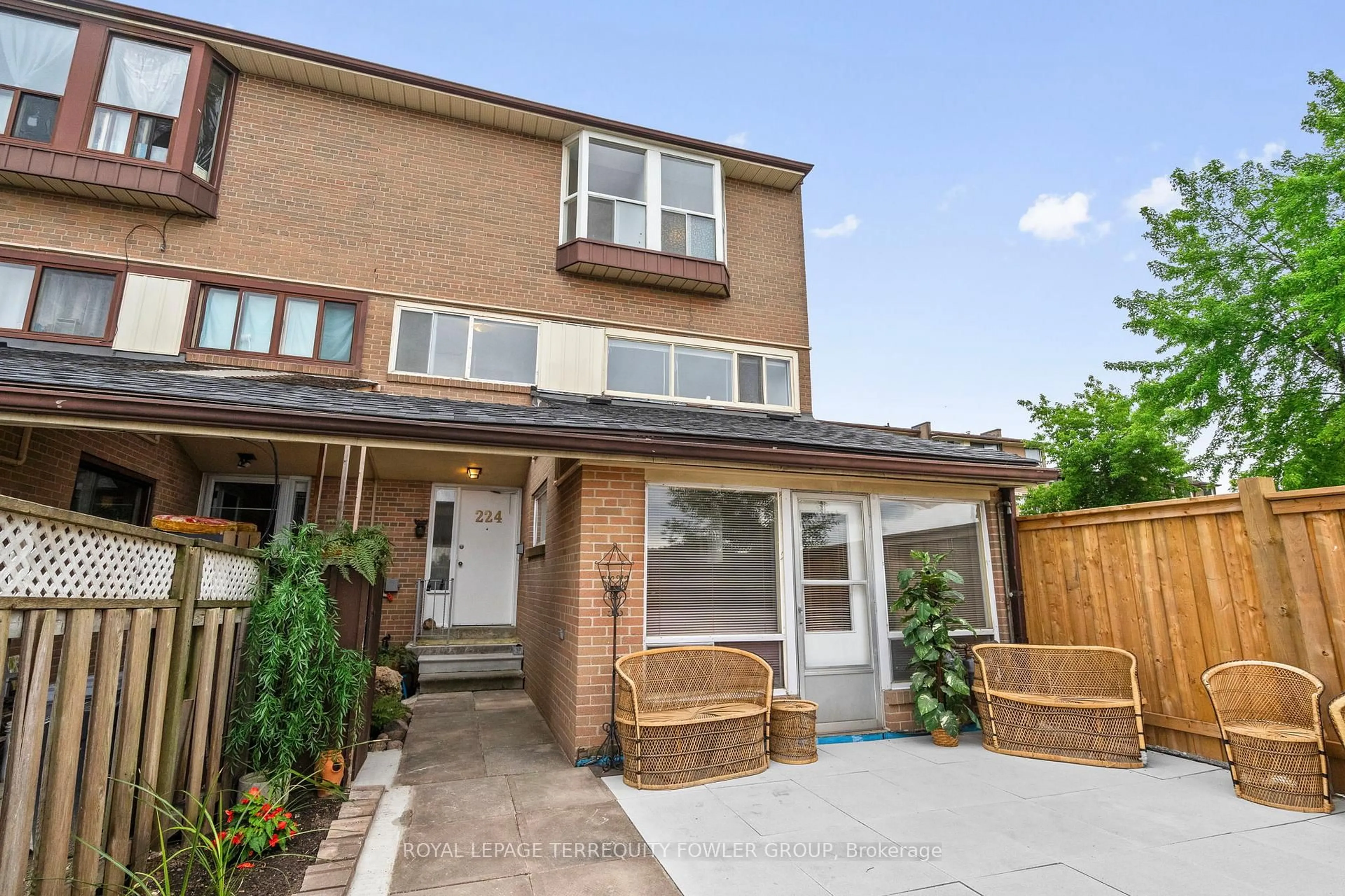 Home with brick exterior material, street for 260 John Garland Blvd #224, Toronto Ontario M9V 1N8