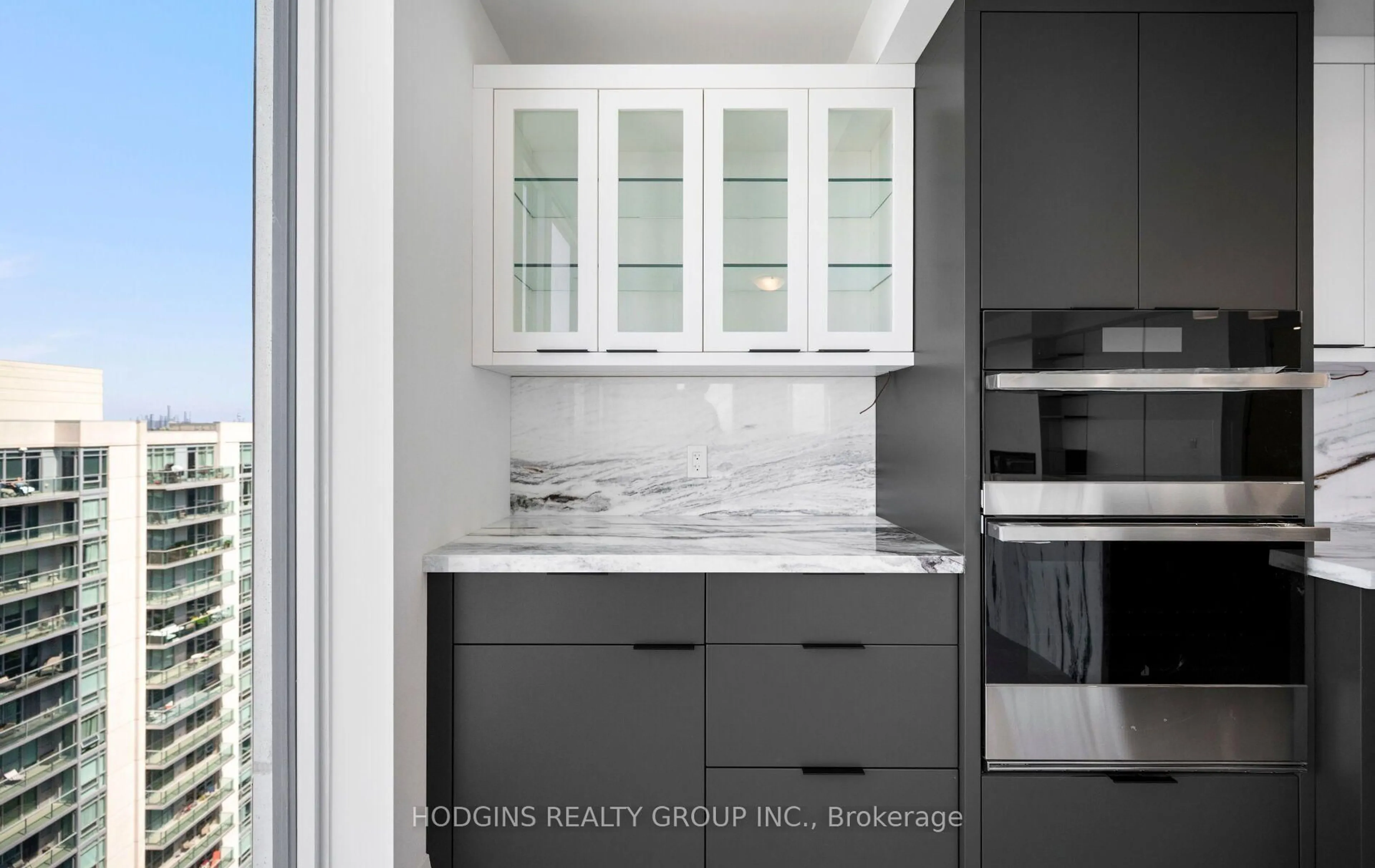 Contemporary kitchen, ceramic/tile floor for 1035 Southdown Rd #UPH 2008, Mississauga Ontario L5J 0A2