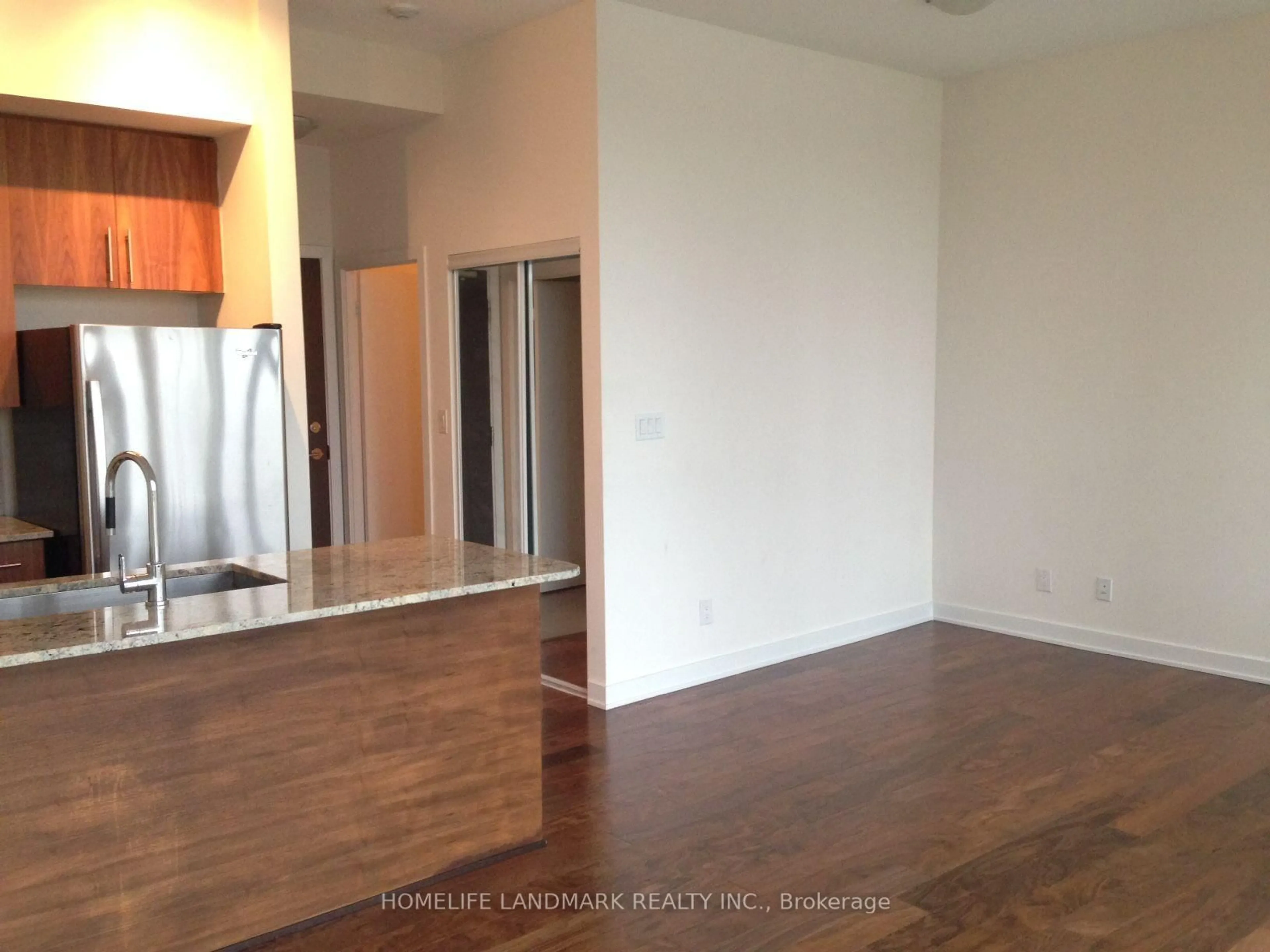 A pic of a room for 4099 Brickstone Mews #507, Mississauga Ontario L5B 0G2