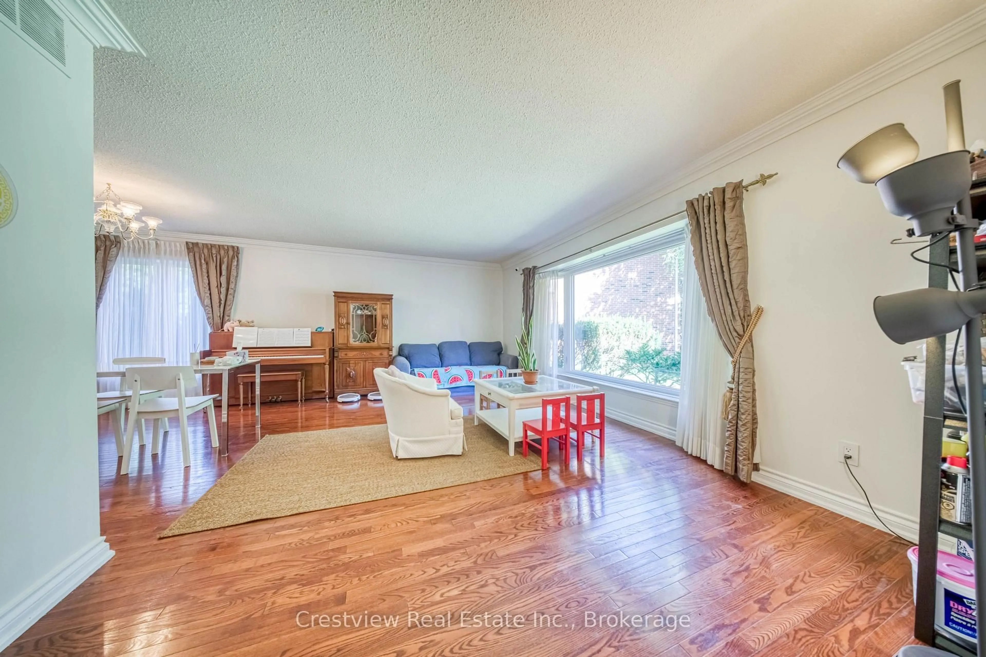 Unknown for 2308 BOW VALLEY Crt, Oakville Ontario L6J 6H2