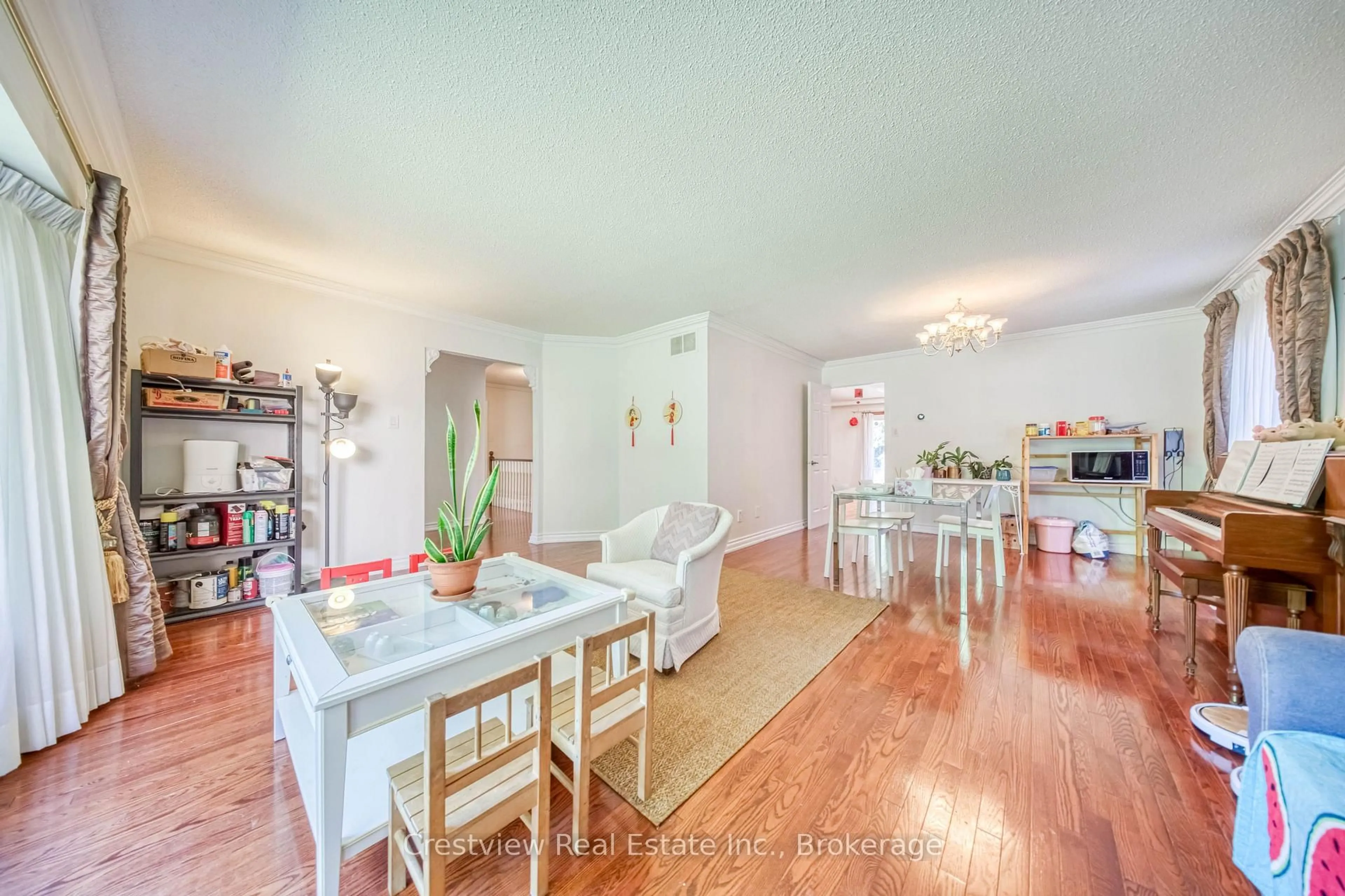 Dining room, unknown for 2308 BOW VALLEY Crt, Oakville Ontario L6J 6H2