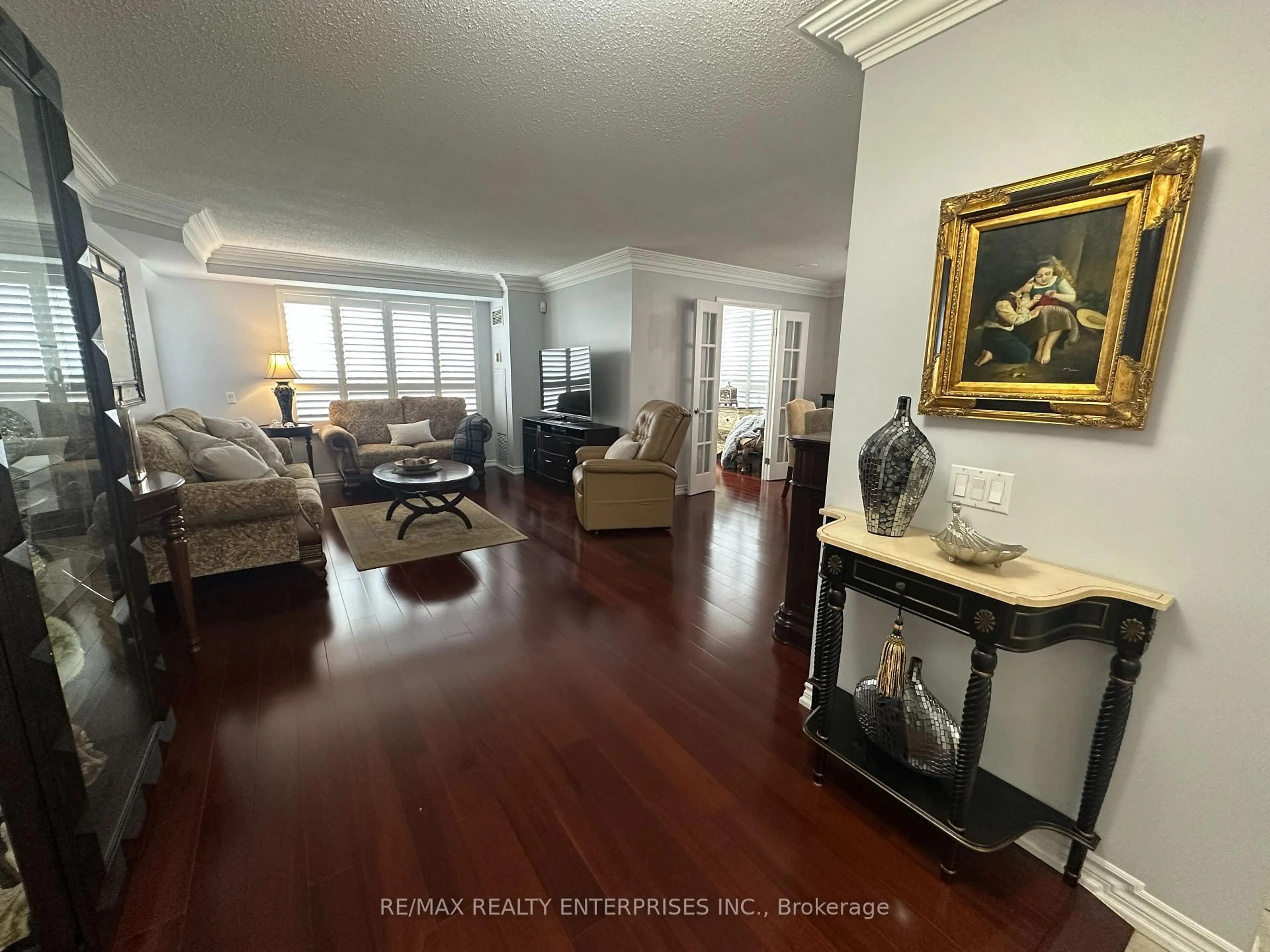 A pic of a room for 35 Kingsbridge Garden Circ #711, Mississauga Ontario L5R 3Z5