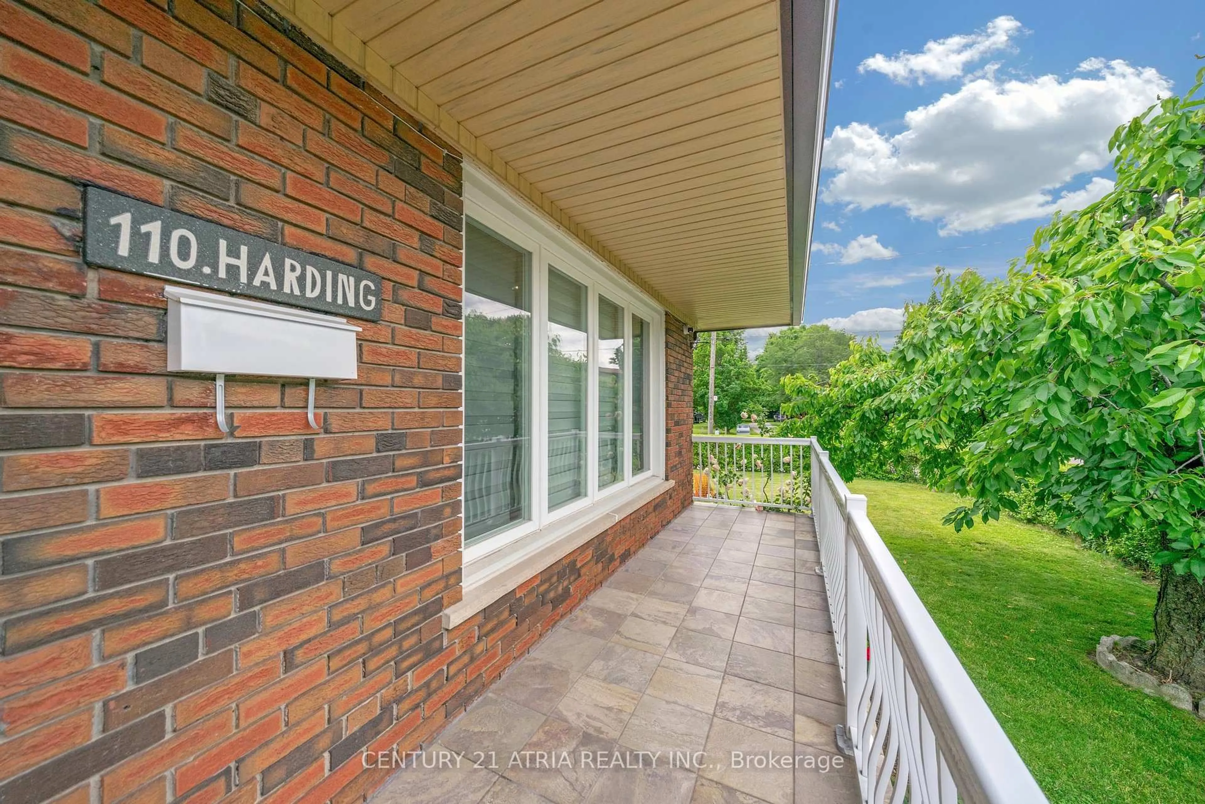 Patio, building for 110 Harding Ave, Toronto Ontario M6M 3A6