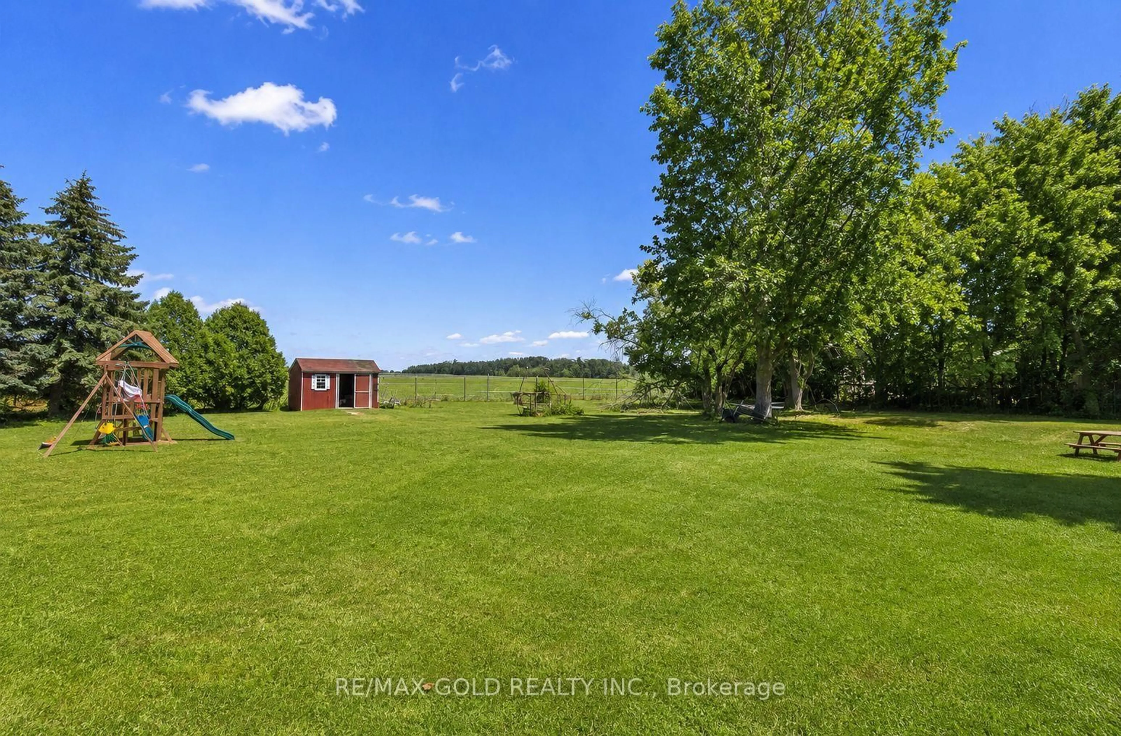 A pic from outside/outdoor area/front of a property/back of a property/a pic from drone, water/lake/river/ocean view for 14751 Mclaughlin Rd, Caledon Ontario L7C 2B4