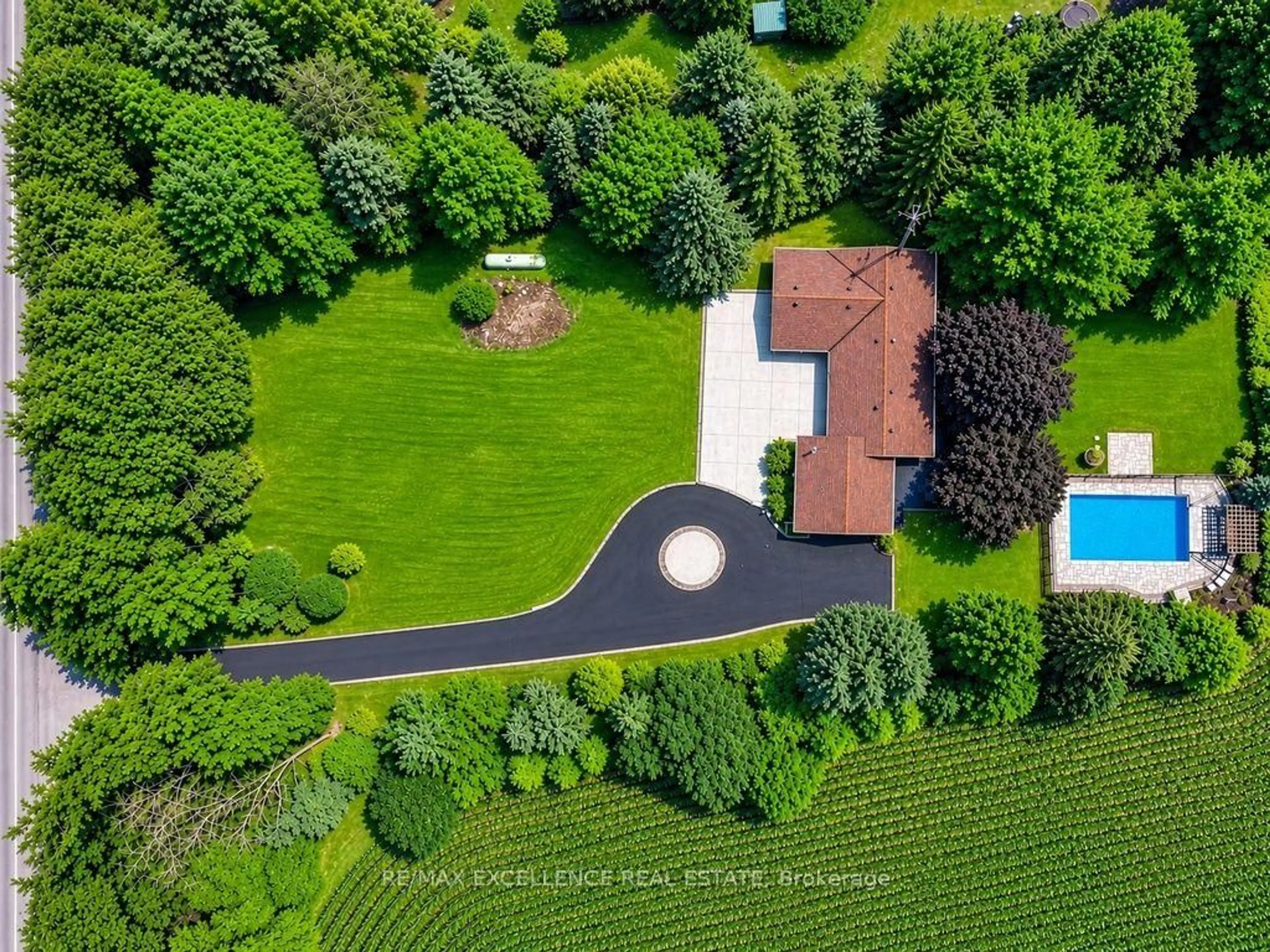 A pic from outside/outdoor area/front of a property/back of a property/a pic from drone, street for 14812 Centreville Creek Rd, Caledon Ontario L7C 3B1