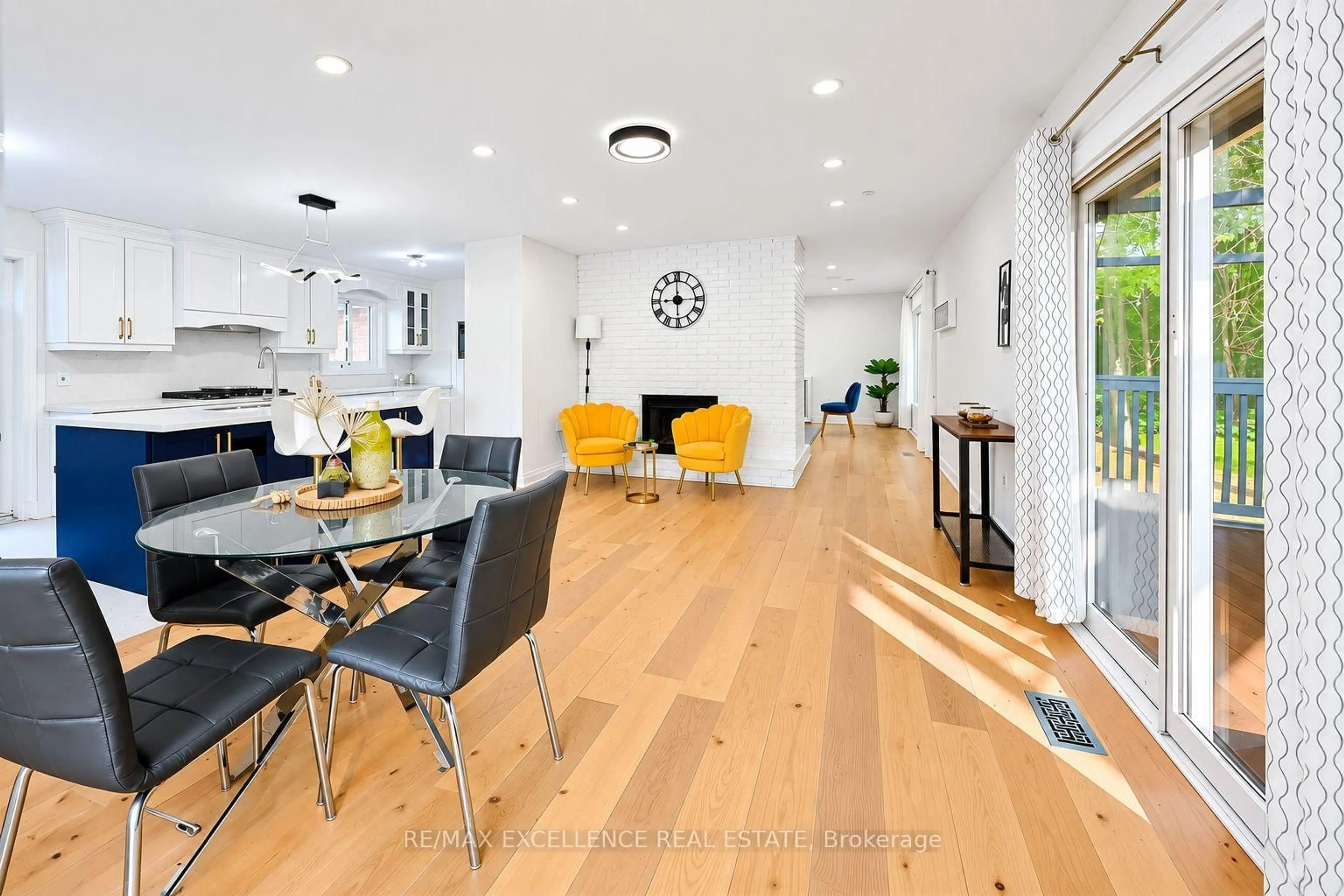 Open concept kitchen, wood/laminate floor for 14812 Centreville Creek Rd, Caledon Ontario L7C 3B1