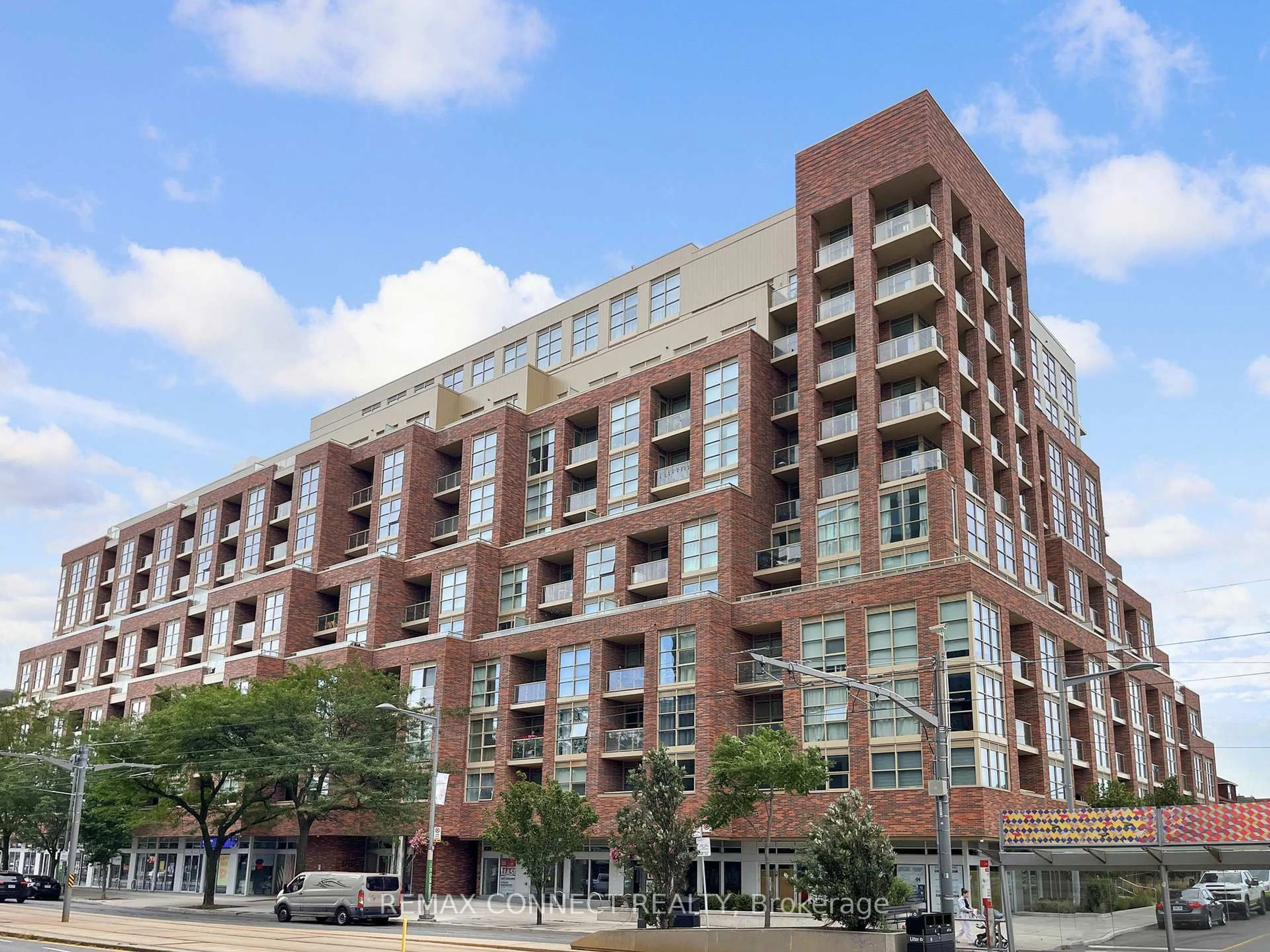 Unknown for 1787 St Clair Ave #321, Toronto Ontario M6N 0B7