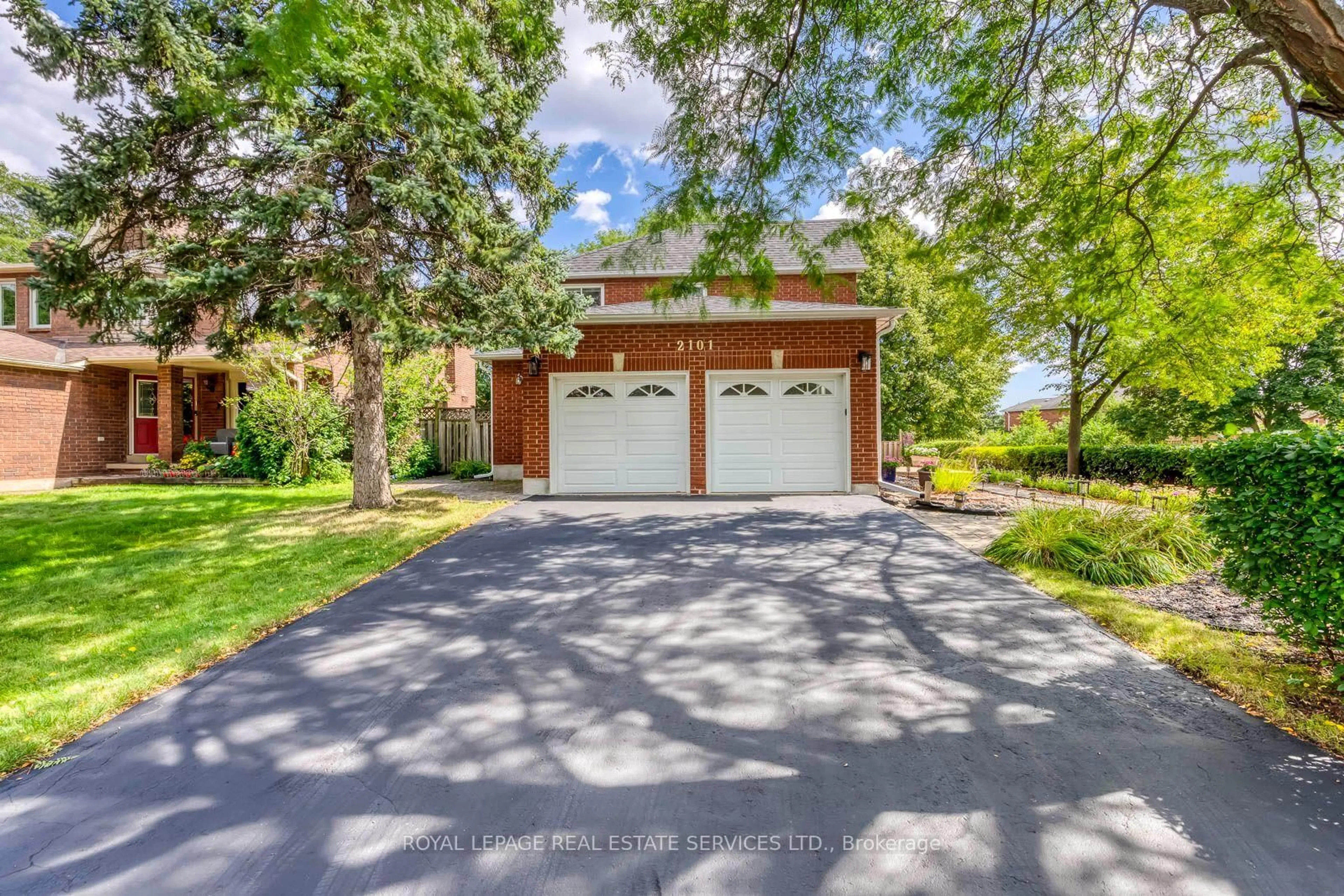 Unknown for 2101 Galena Cres, Oakville Ontario L6H 4A2