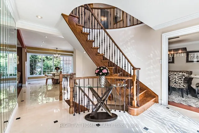 2029 Saint Andrew's Pl, Mississauga 3