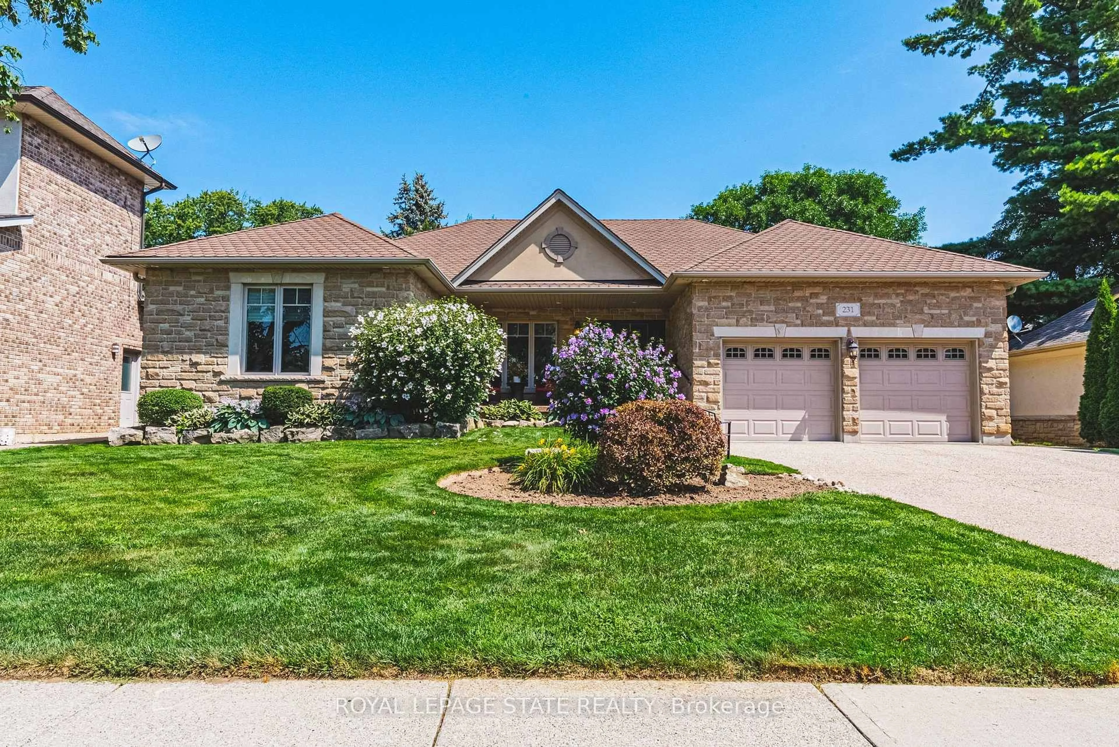 Home with brick exterior material, street for 231 Pine Cove Rd, Burlington Ontario L7N 1W1