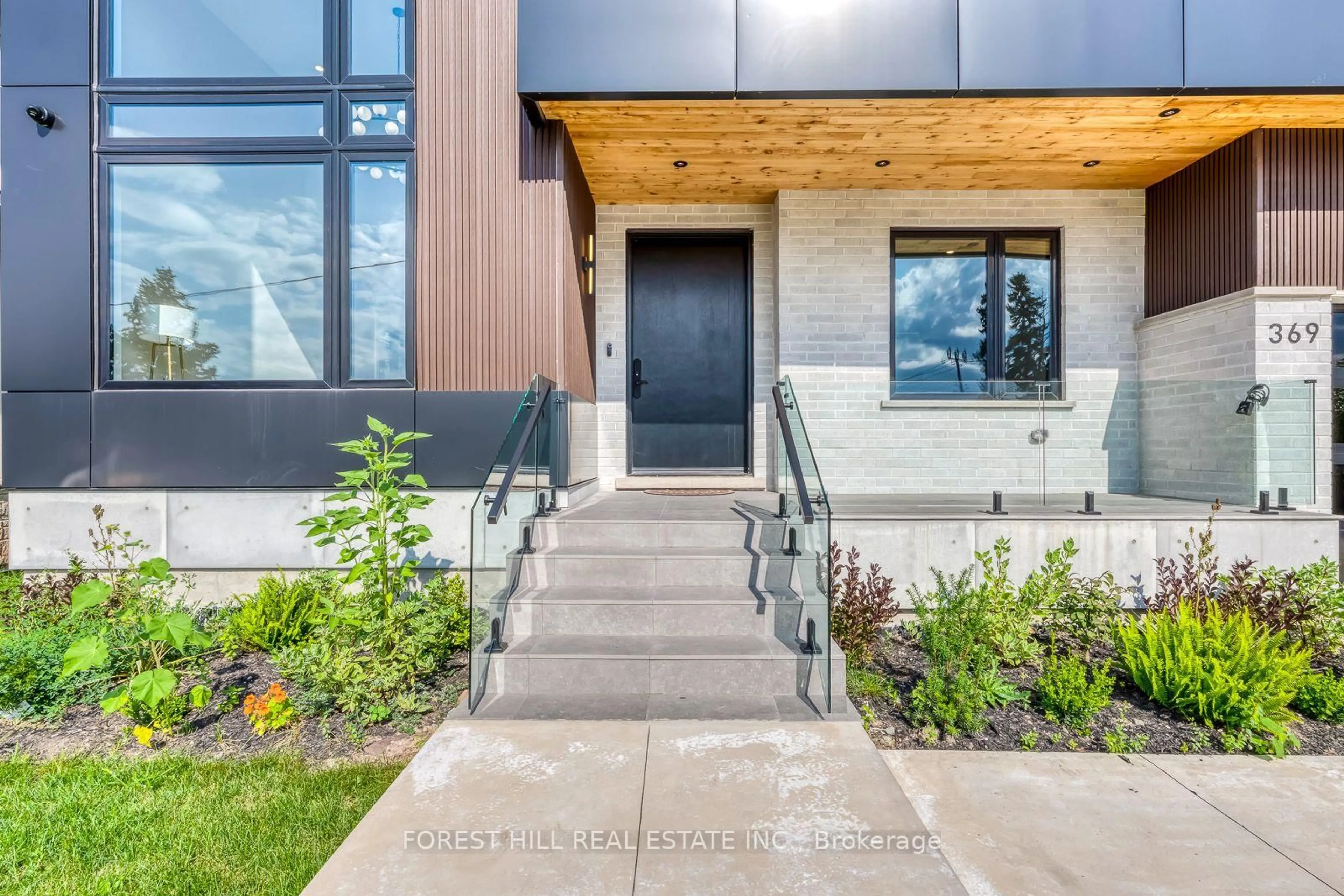 Unknown for 369 Wade St, Oakville Ontario L6K 2A4